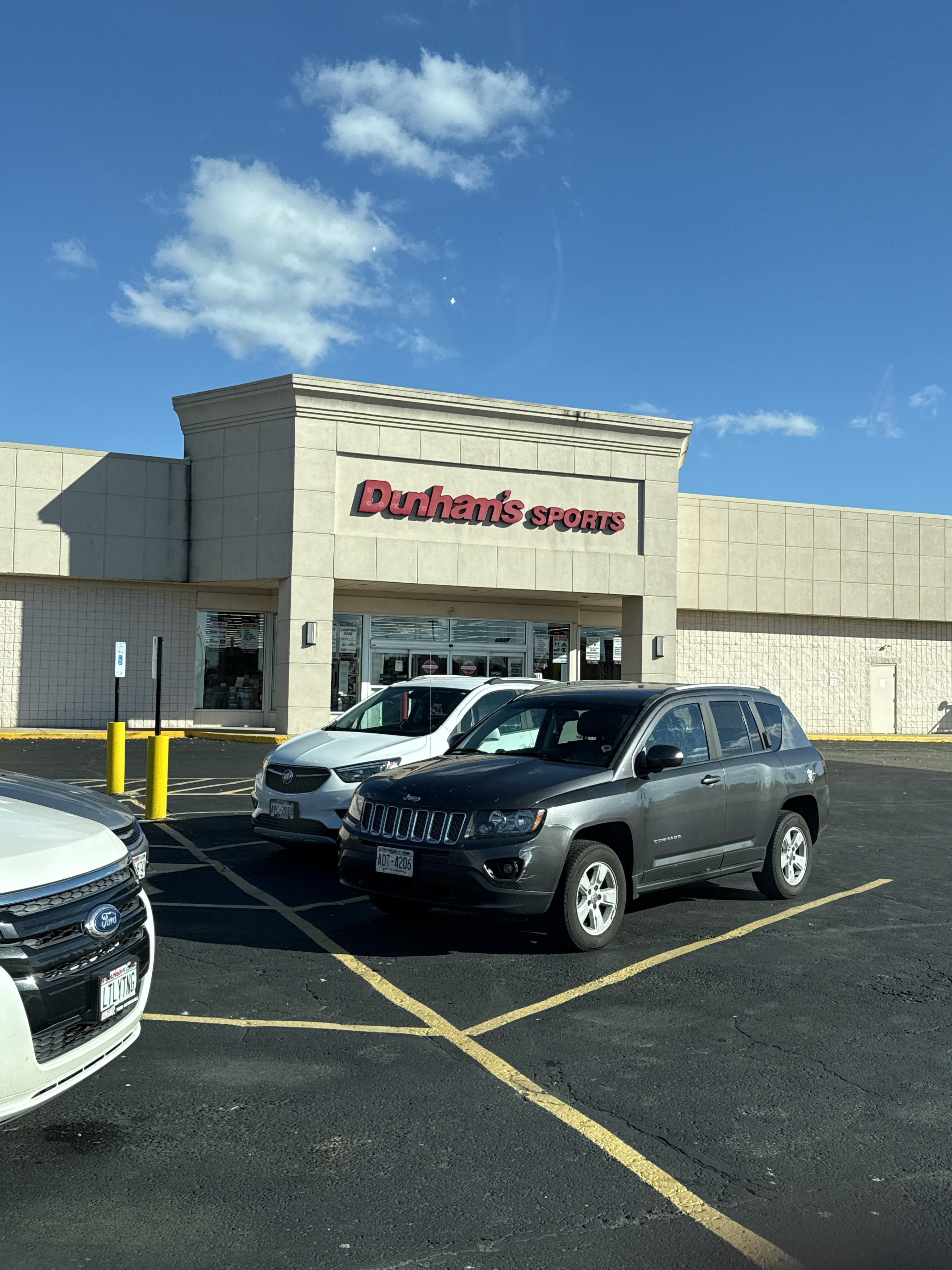 Dunham's Sports
