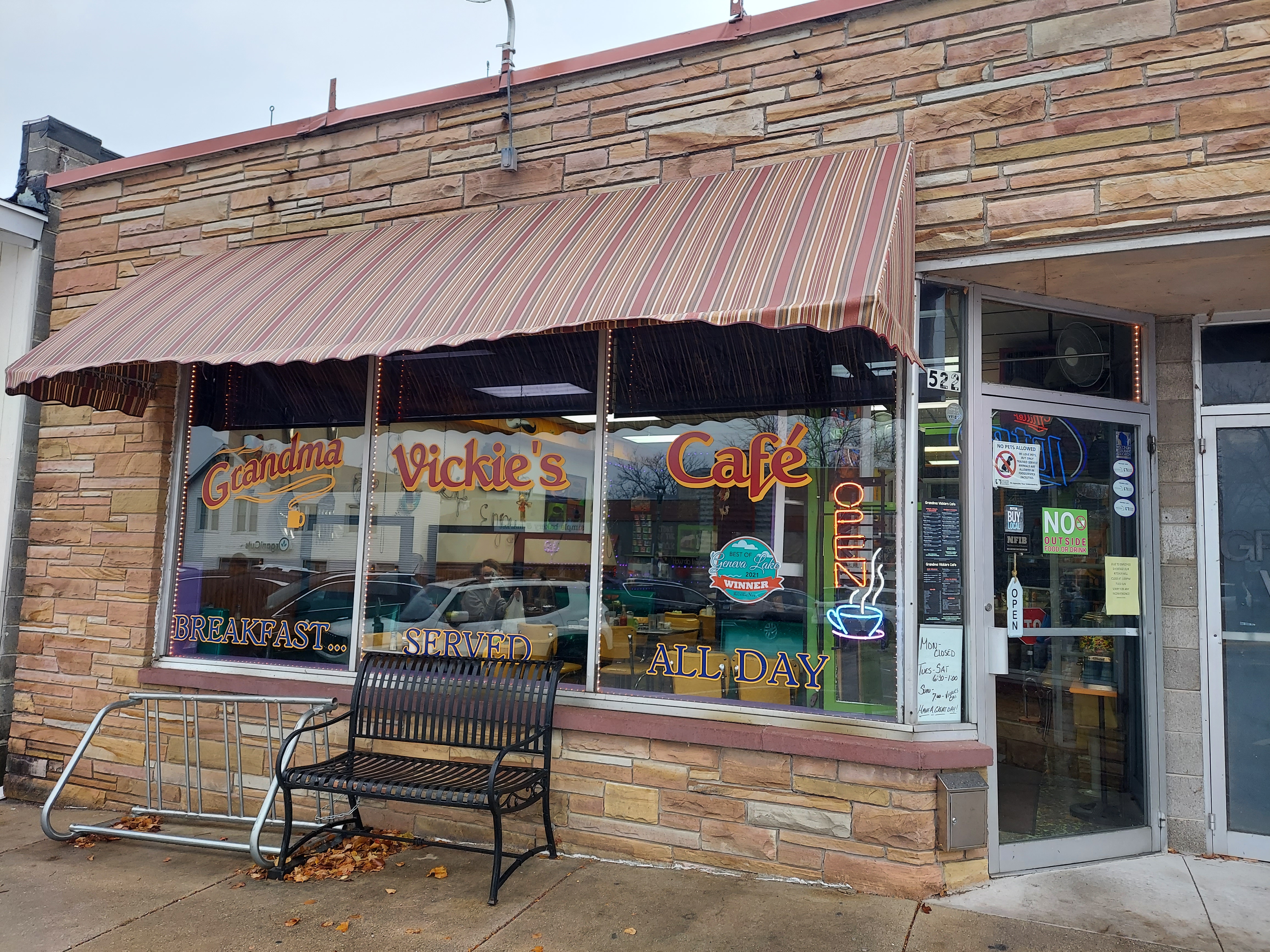Grandma Vickie's Cafe