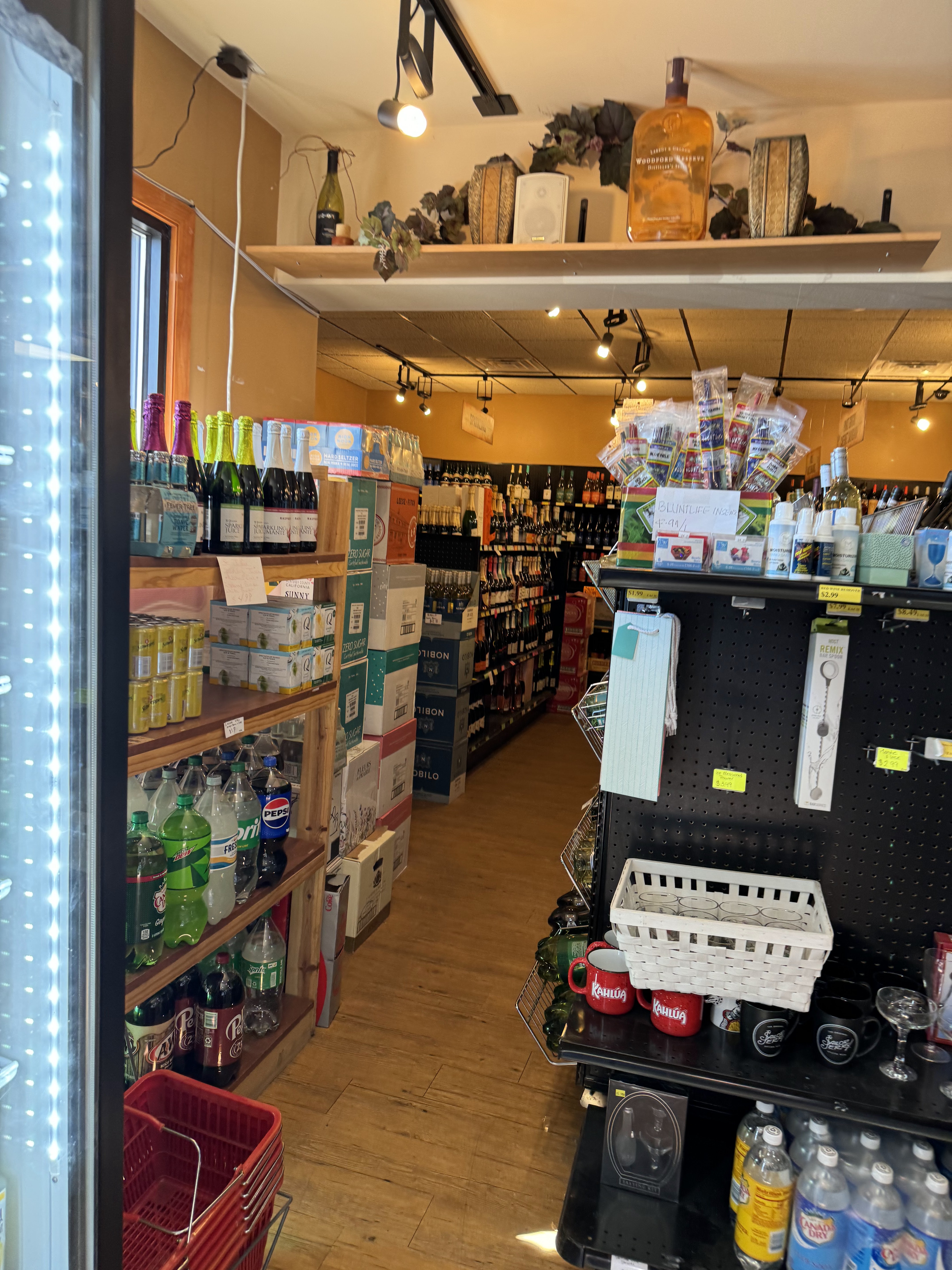 Geneva Liquors photo 4