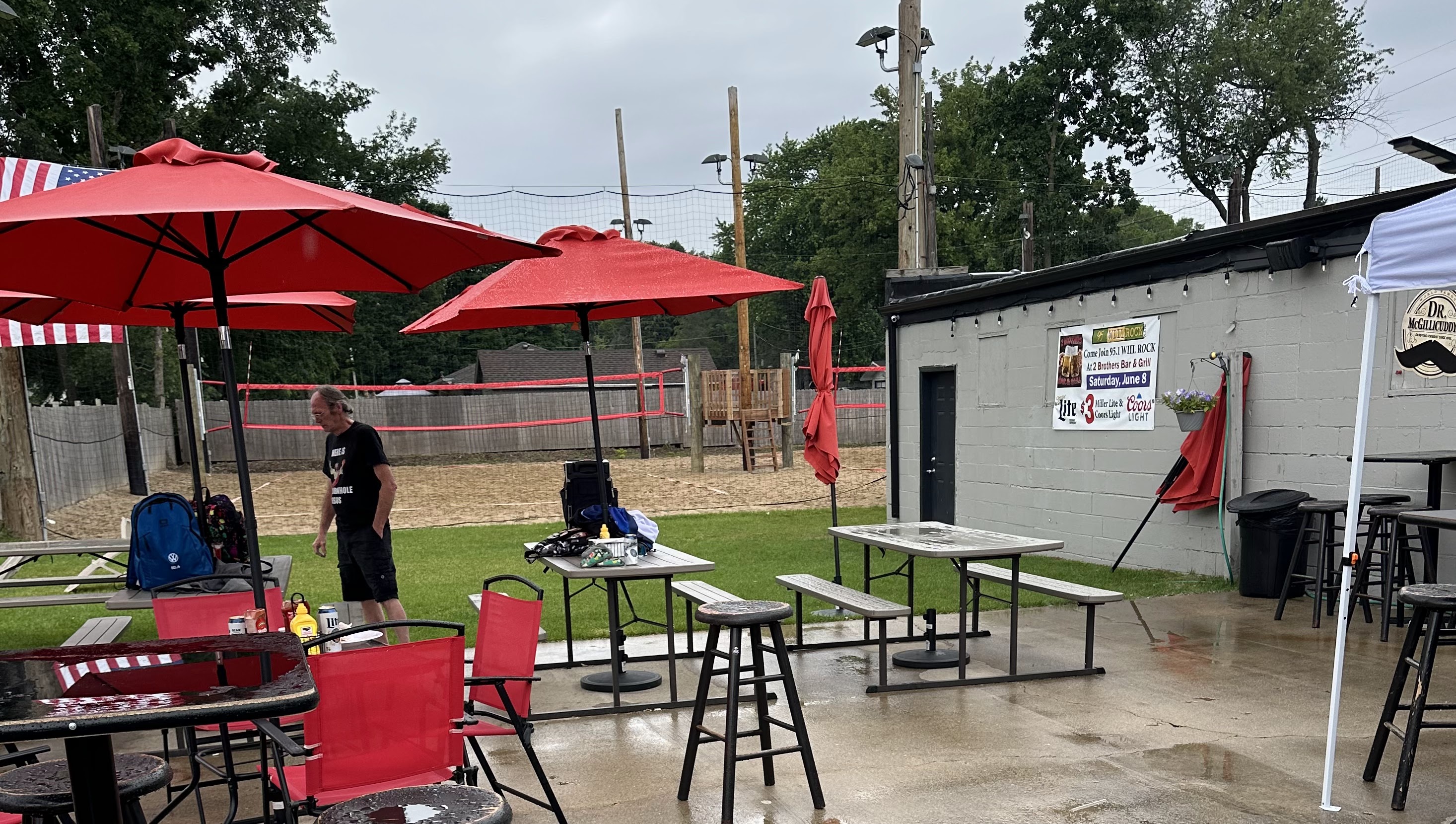 2 Brothers Sports Bar & Grill photo 2