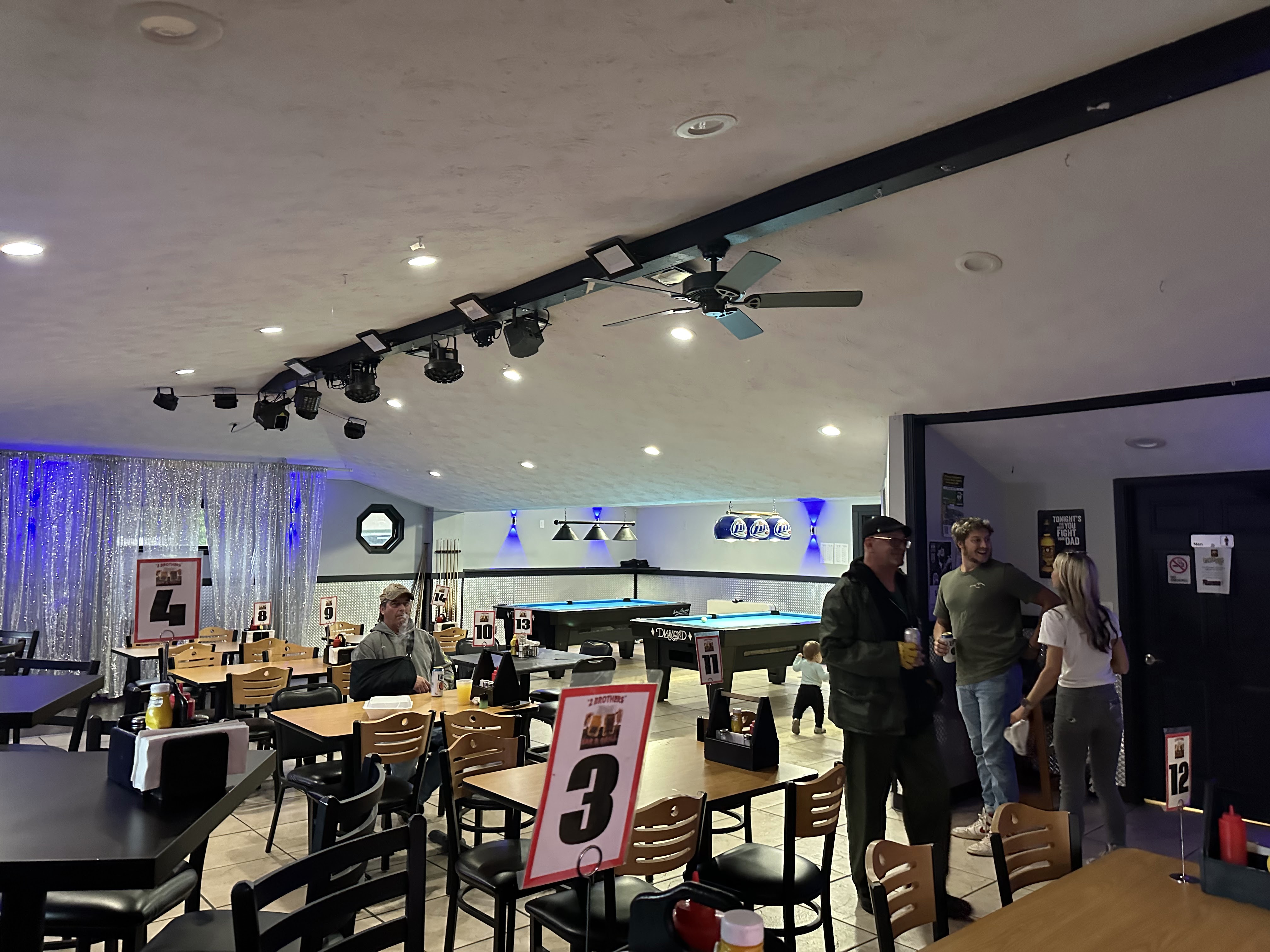 2 Brothers Sports Bar & Grill photo 4