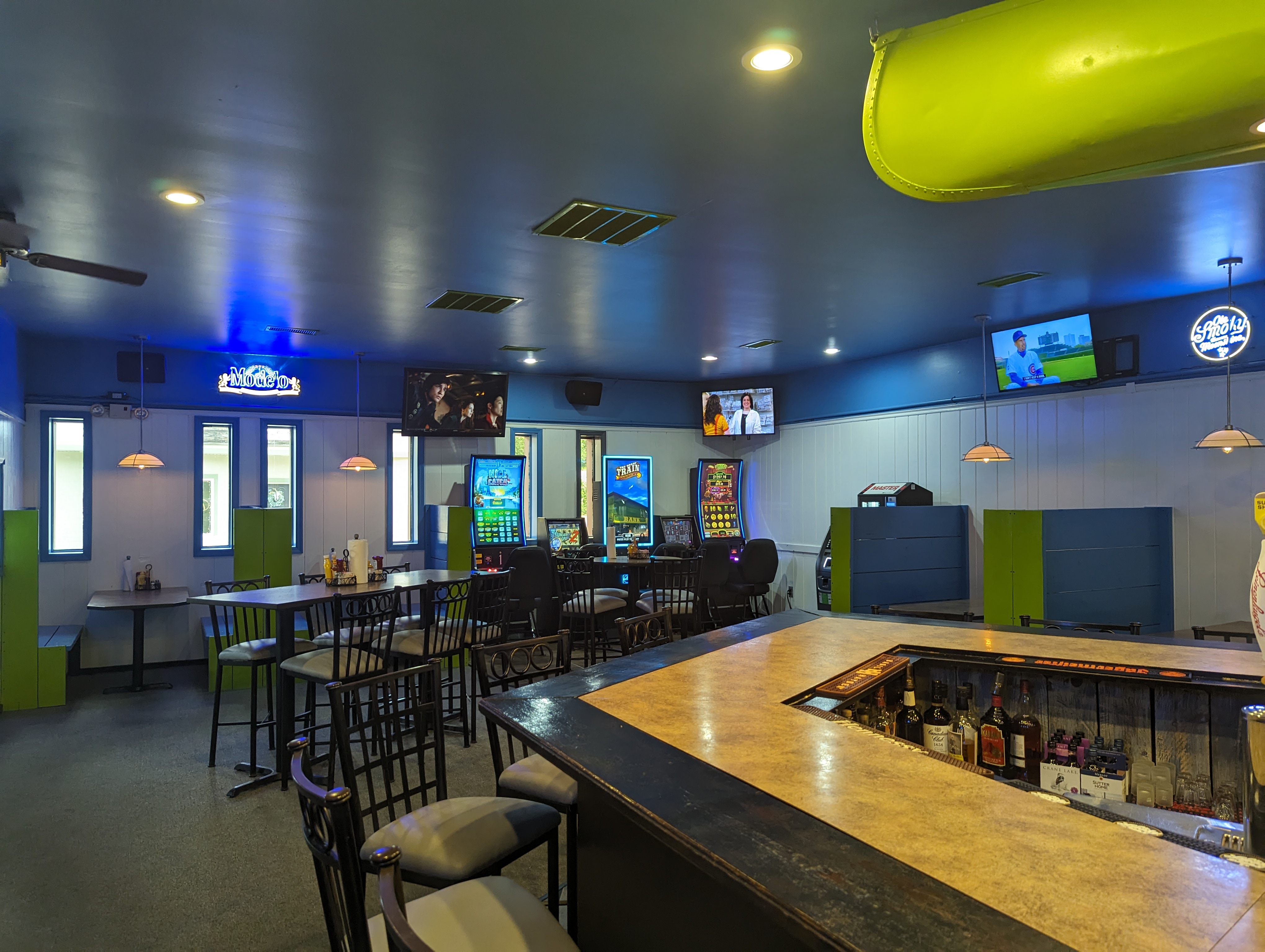 1903 West Bar and Grill (Touch of Class) photo 3