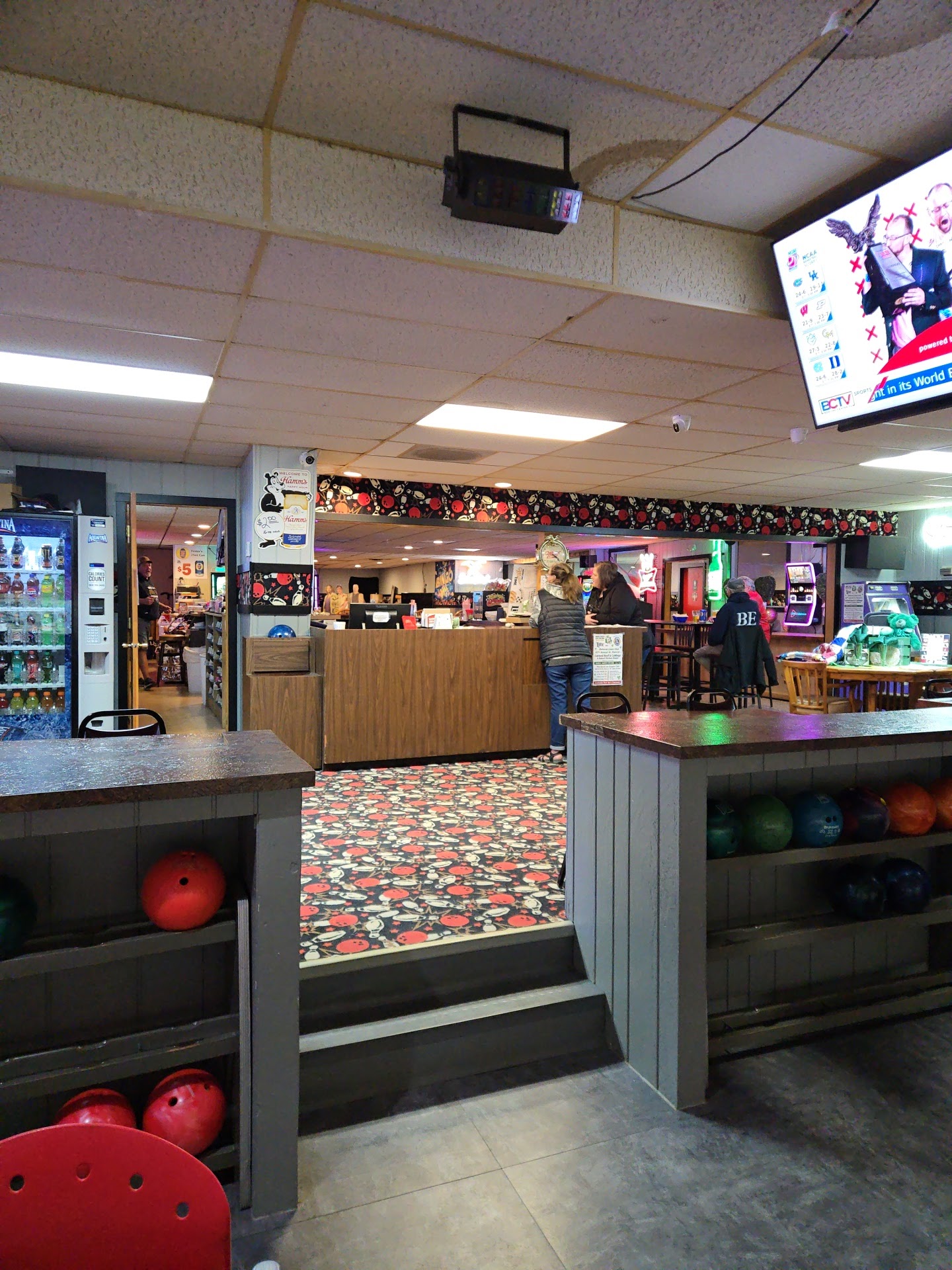 Delavan Lanes photo 4
