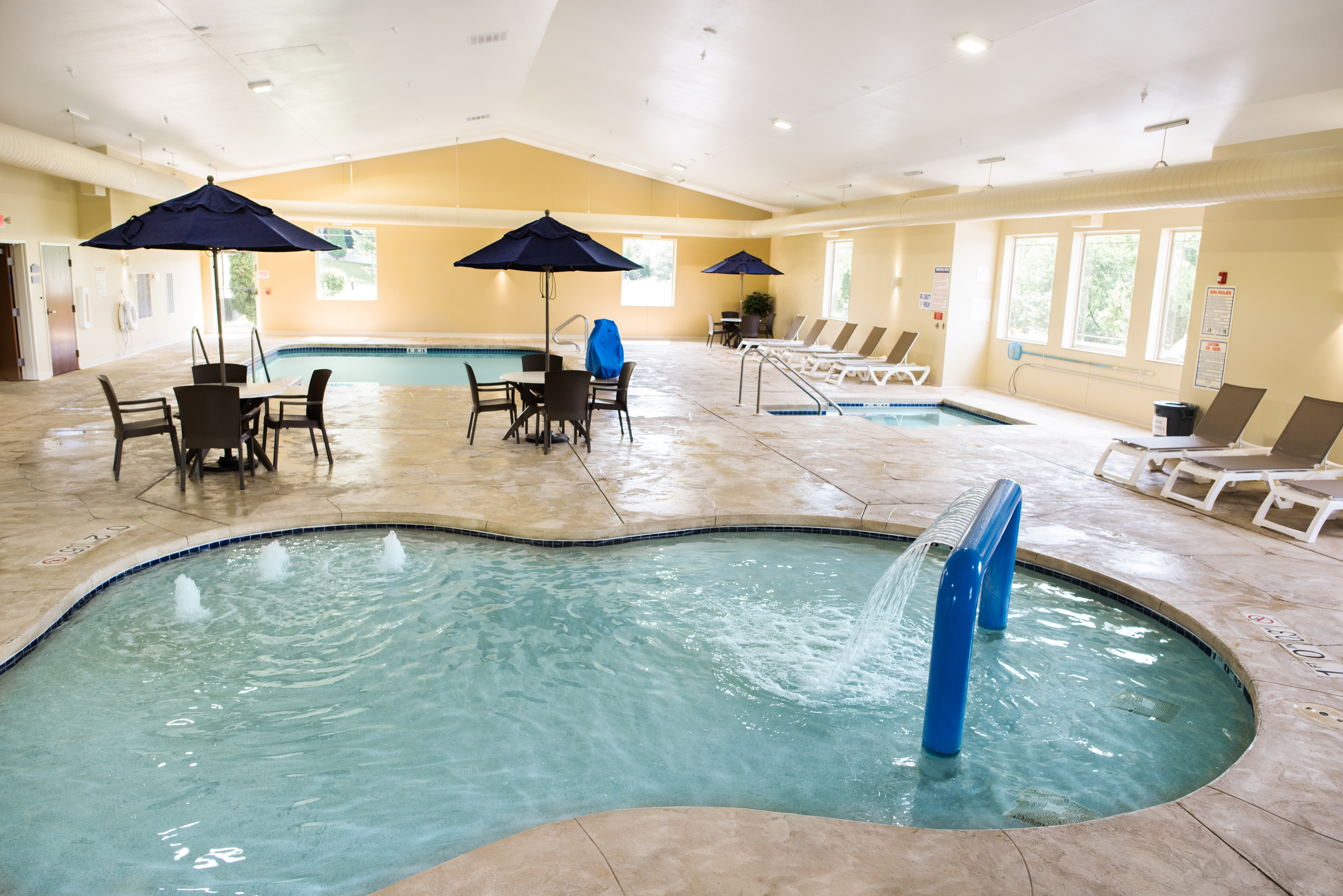 Comfort Suites Lake Geneva East photo 4