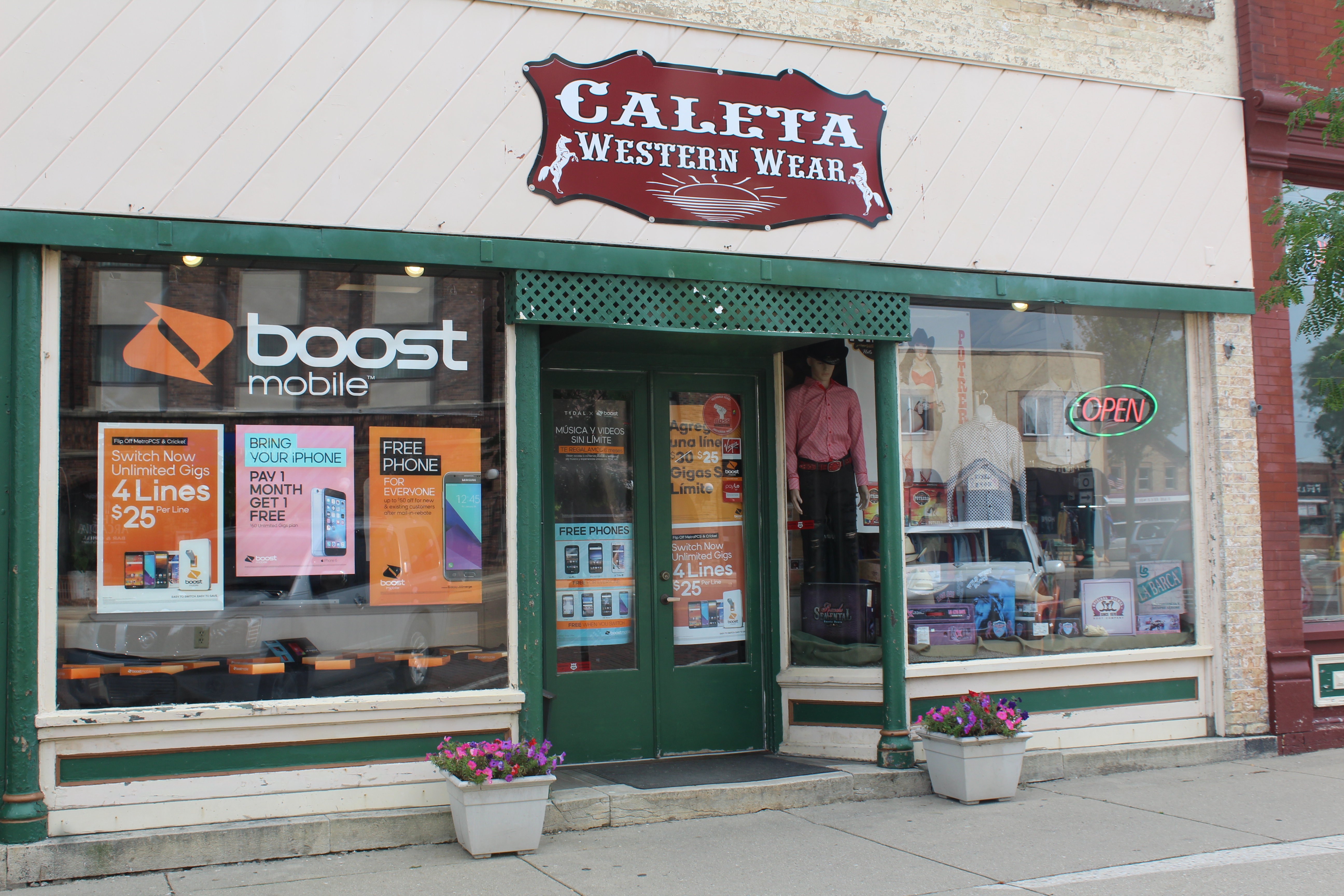 Caleta Western Wear