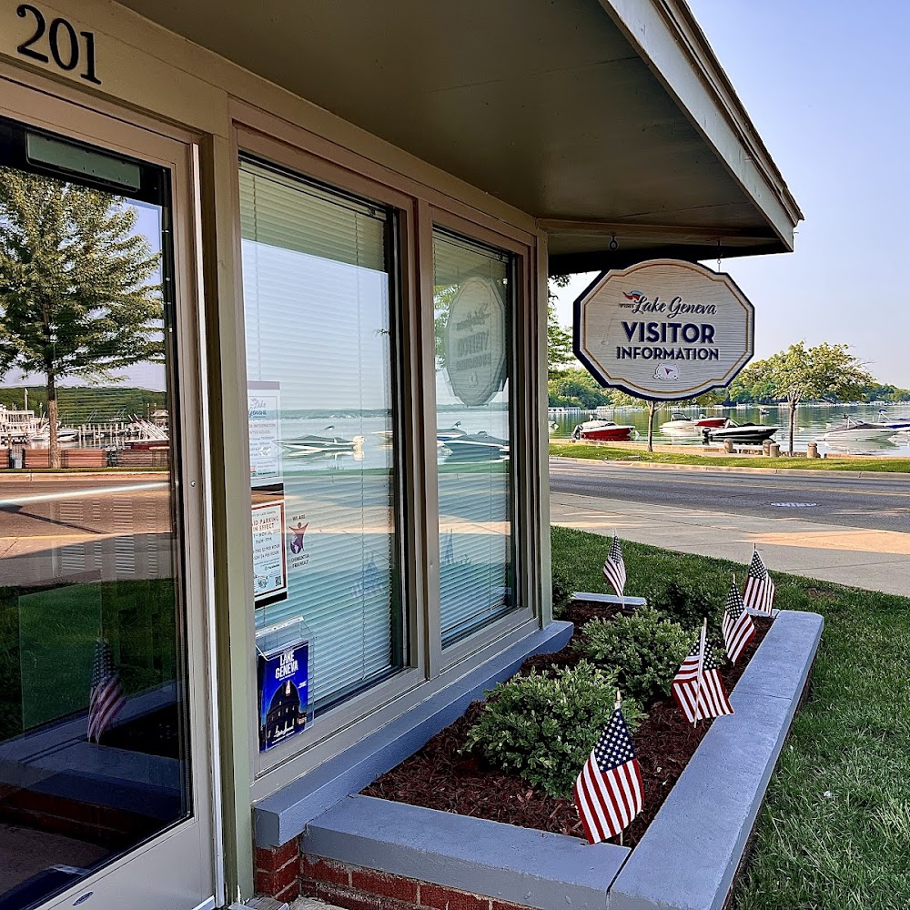 VISIT Lake Geneva Wisconsin