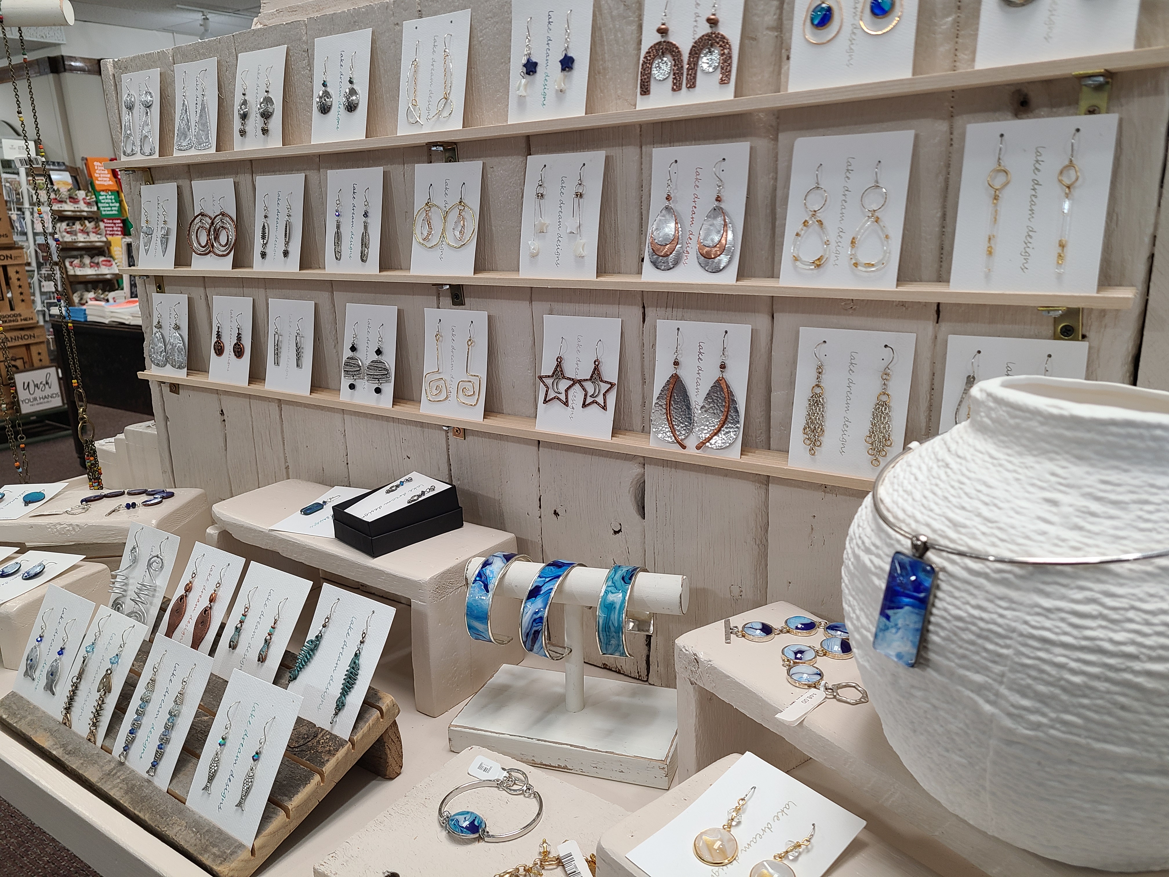Queen Bee Artisan Market photo 4