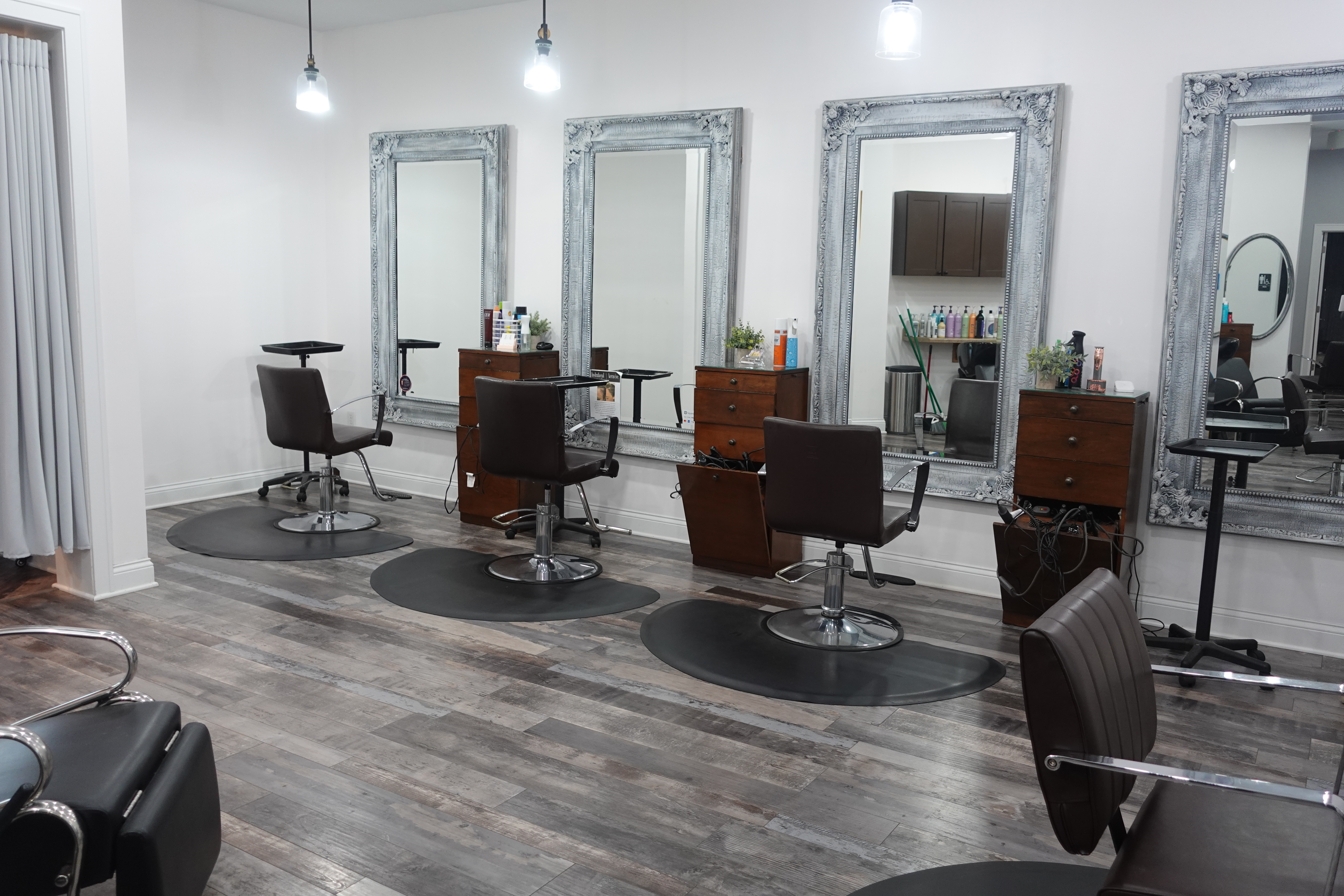 Geneva's Salon and Spa Suites photo 2