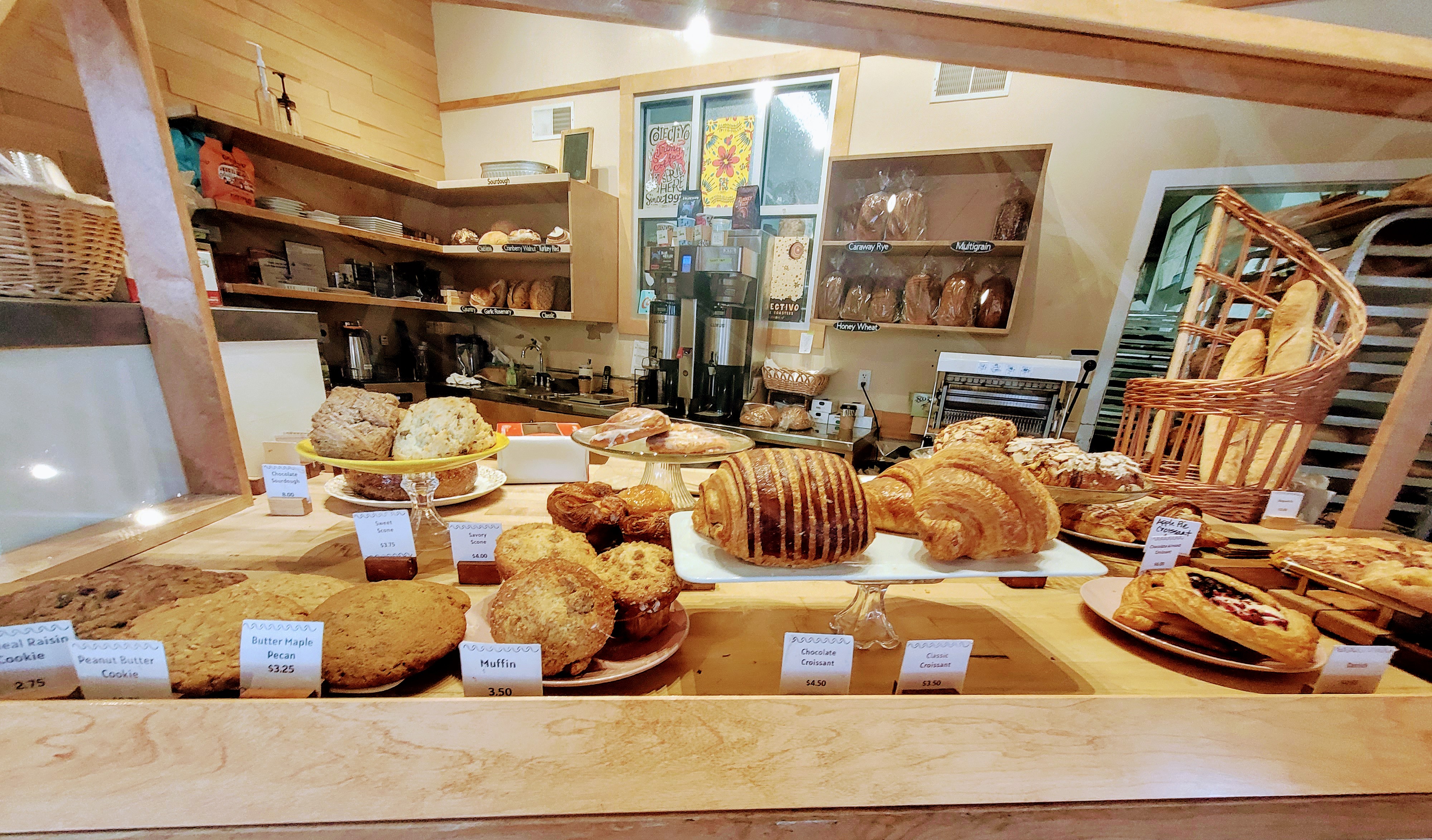 Simple Bakery & Market photo 2