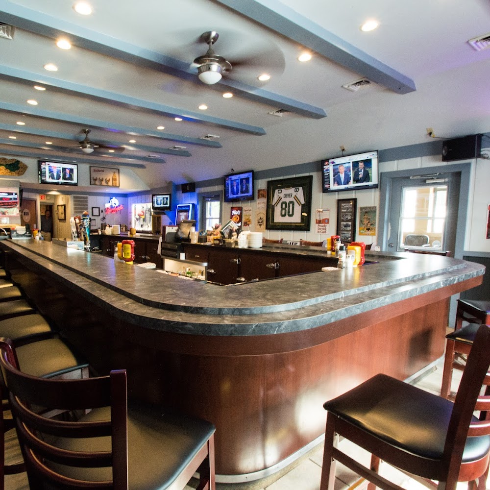 Next Door Pub & Pizzeria