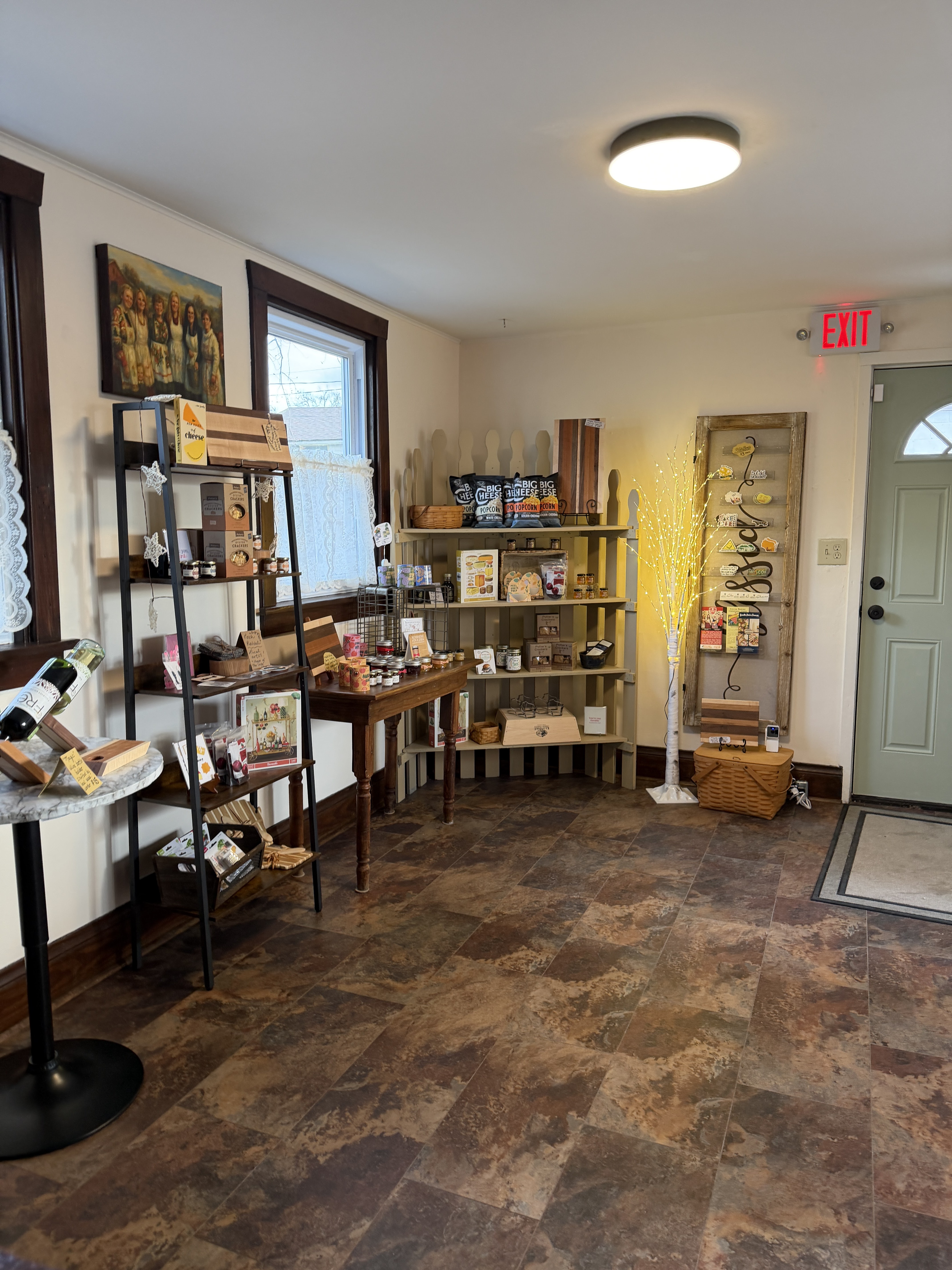 Eight Maids Cheese Shop & Wine Bar photo 5