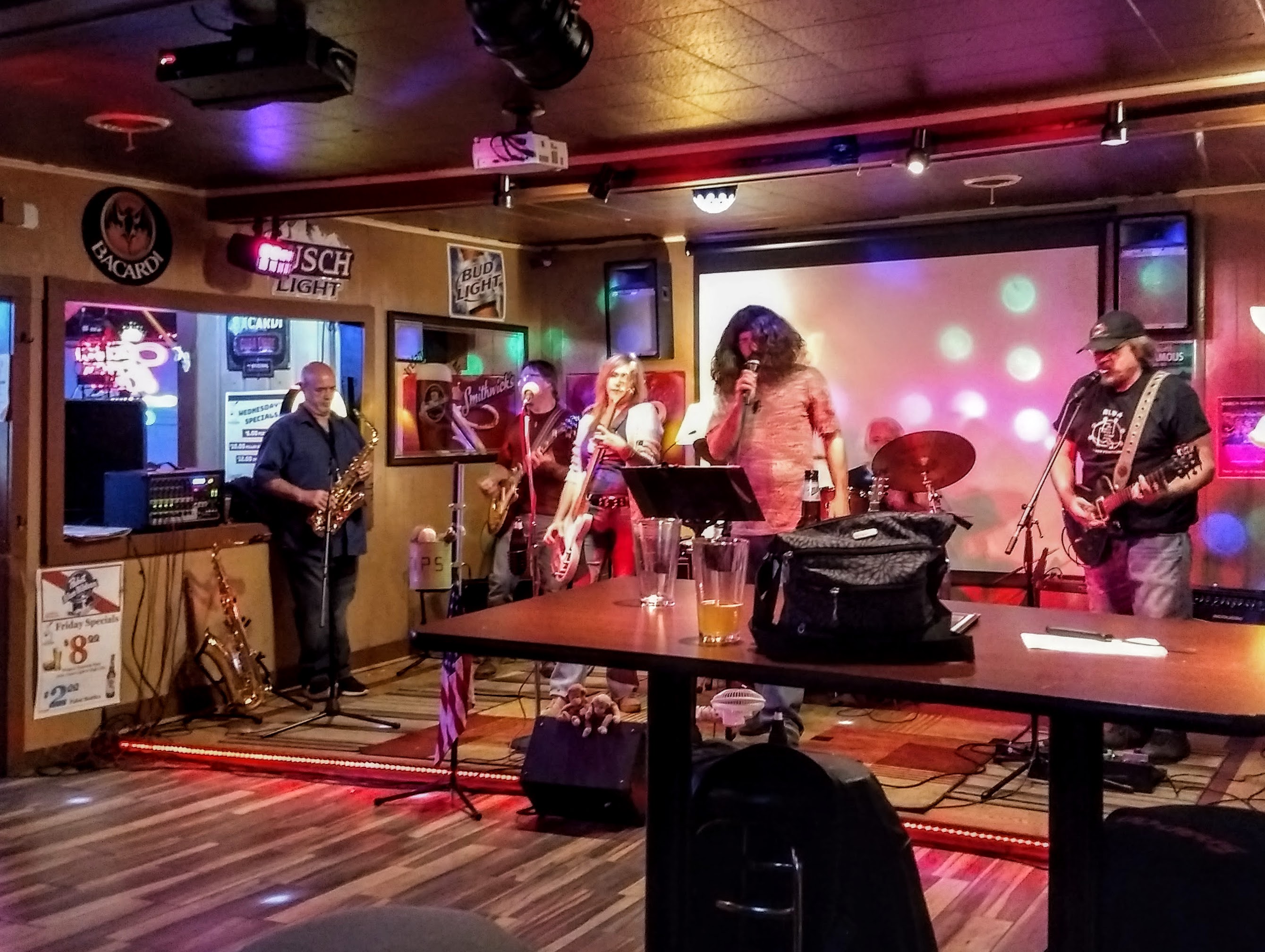 Spoondoggers Bar and Grill