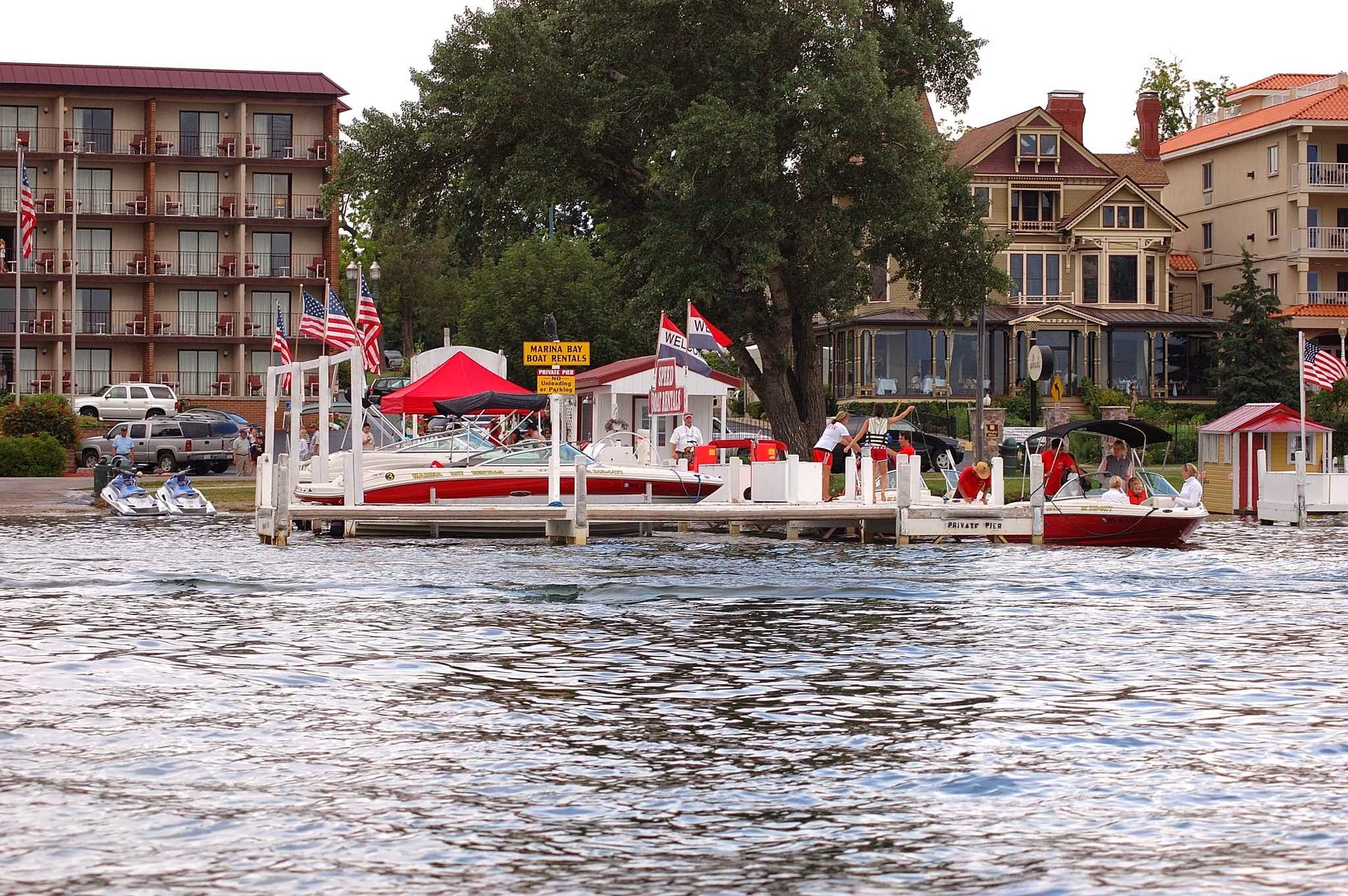 Marina Bay Boat Rentals photo 6