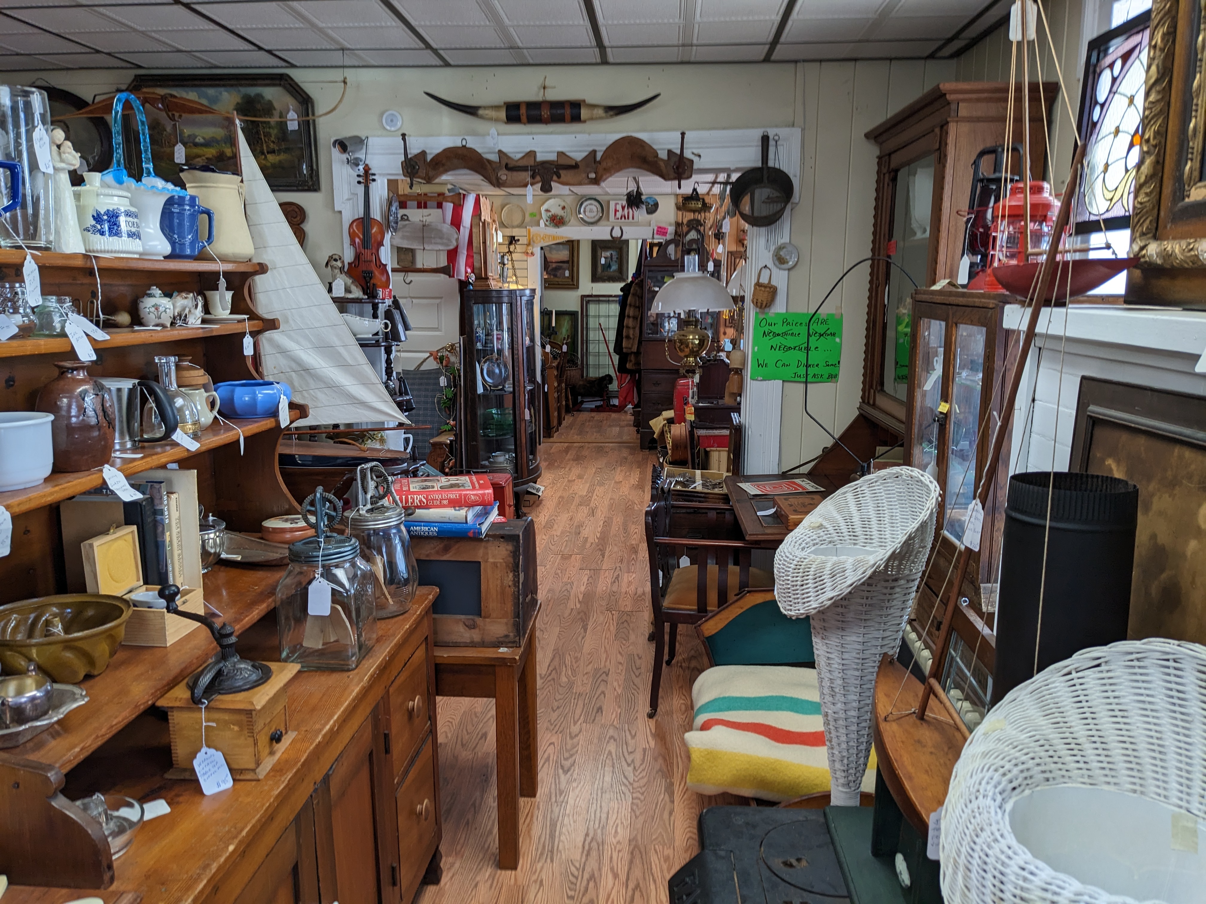 Maple Park Antiques photo 2