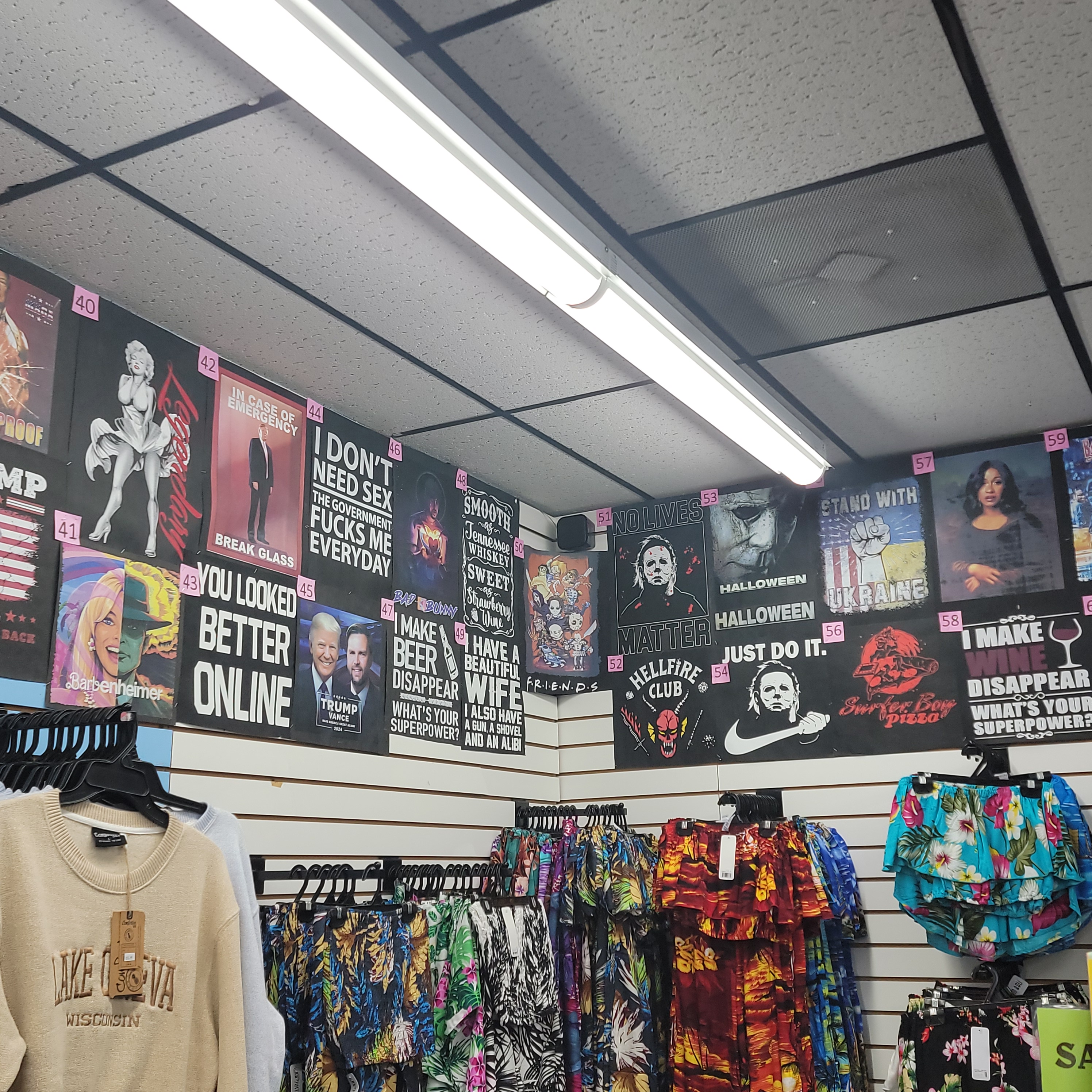 T-Shirt Center photo 2