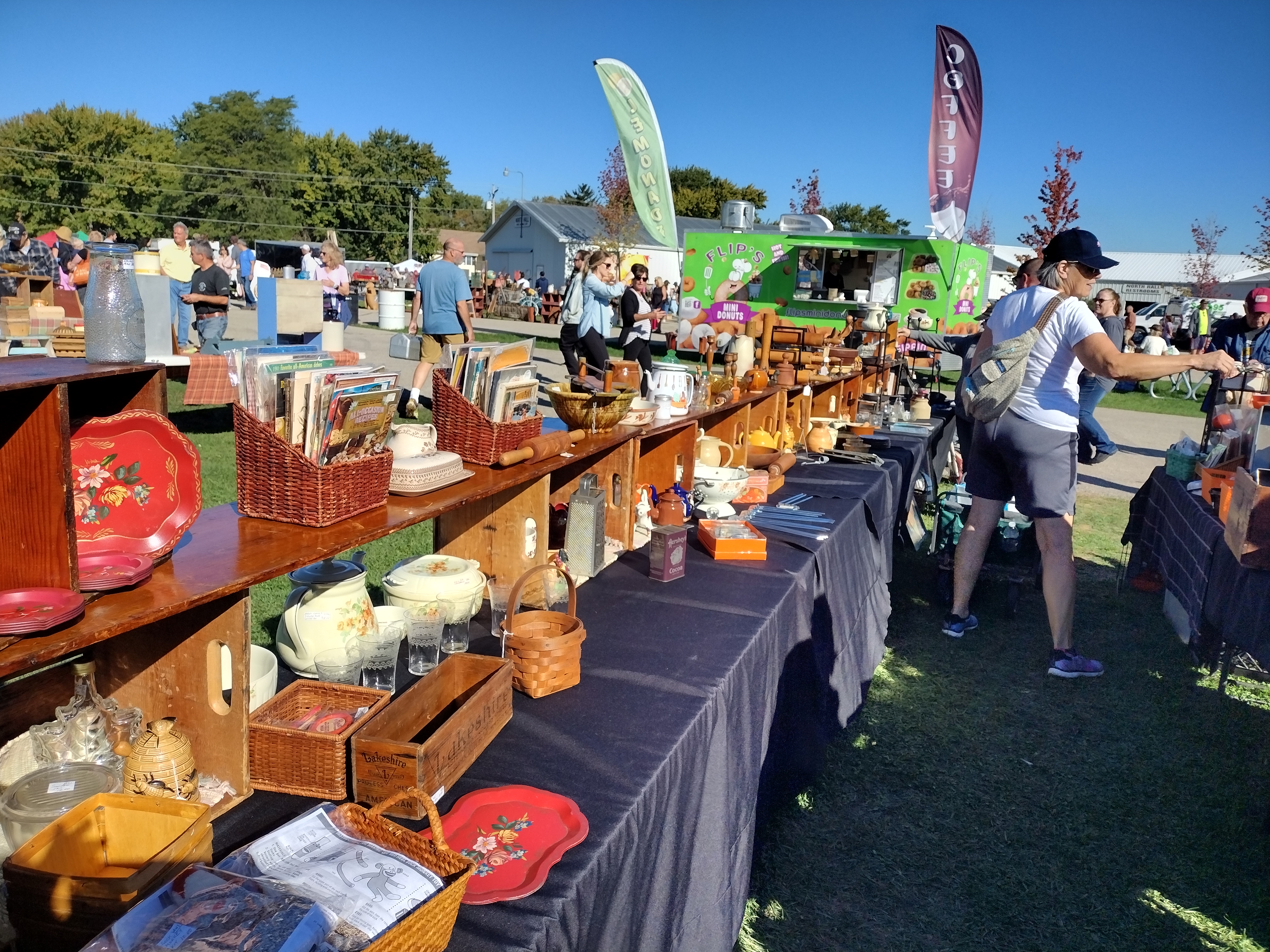 Elkhorn Antique Flea Market photo 6
