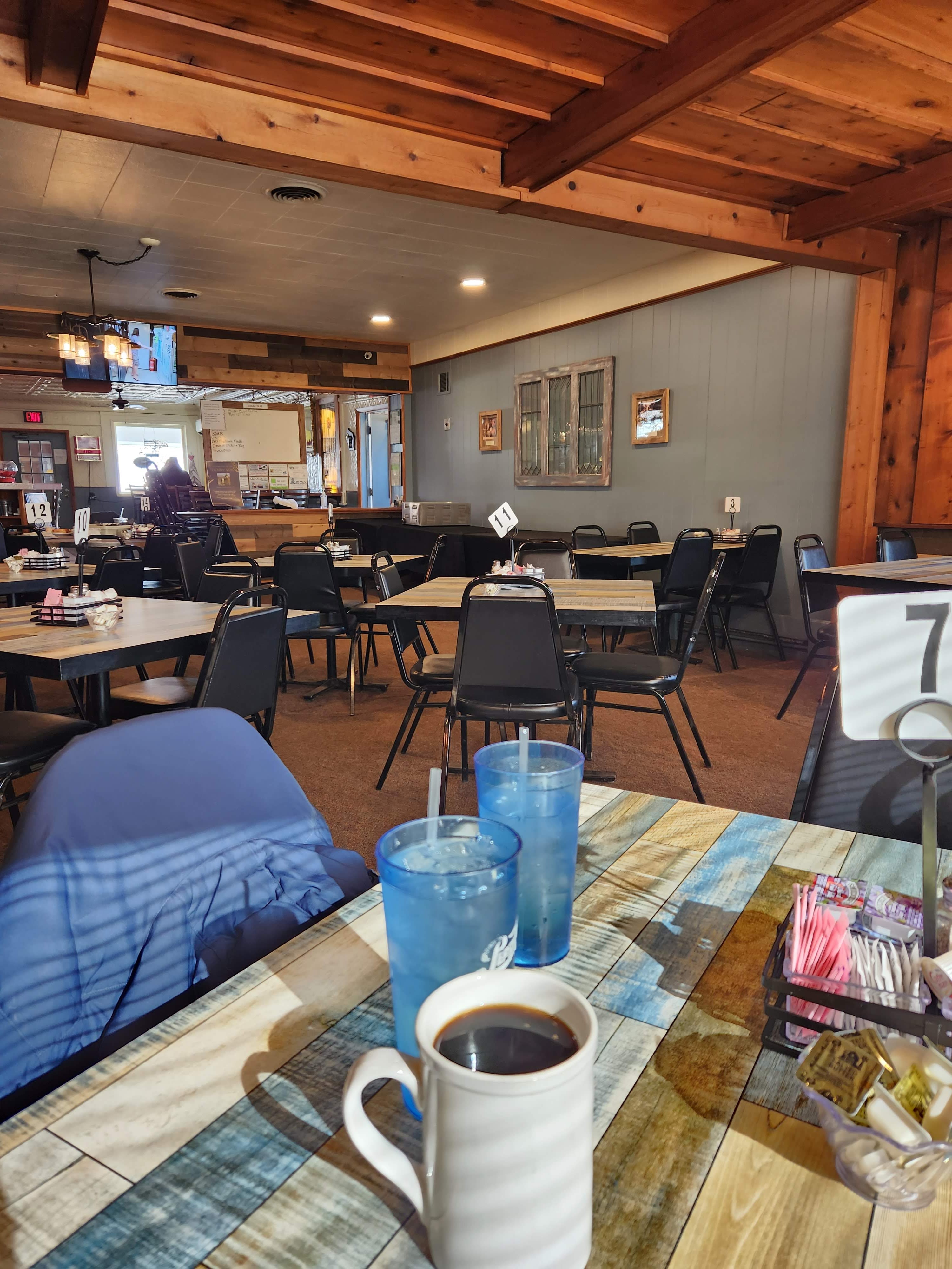 Local Folks Restaurant & Pub photo 4