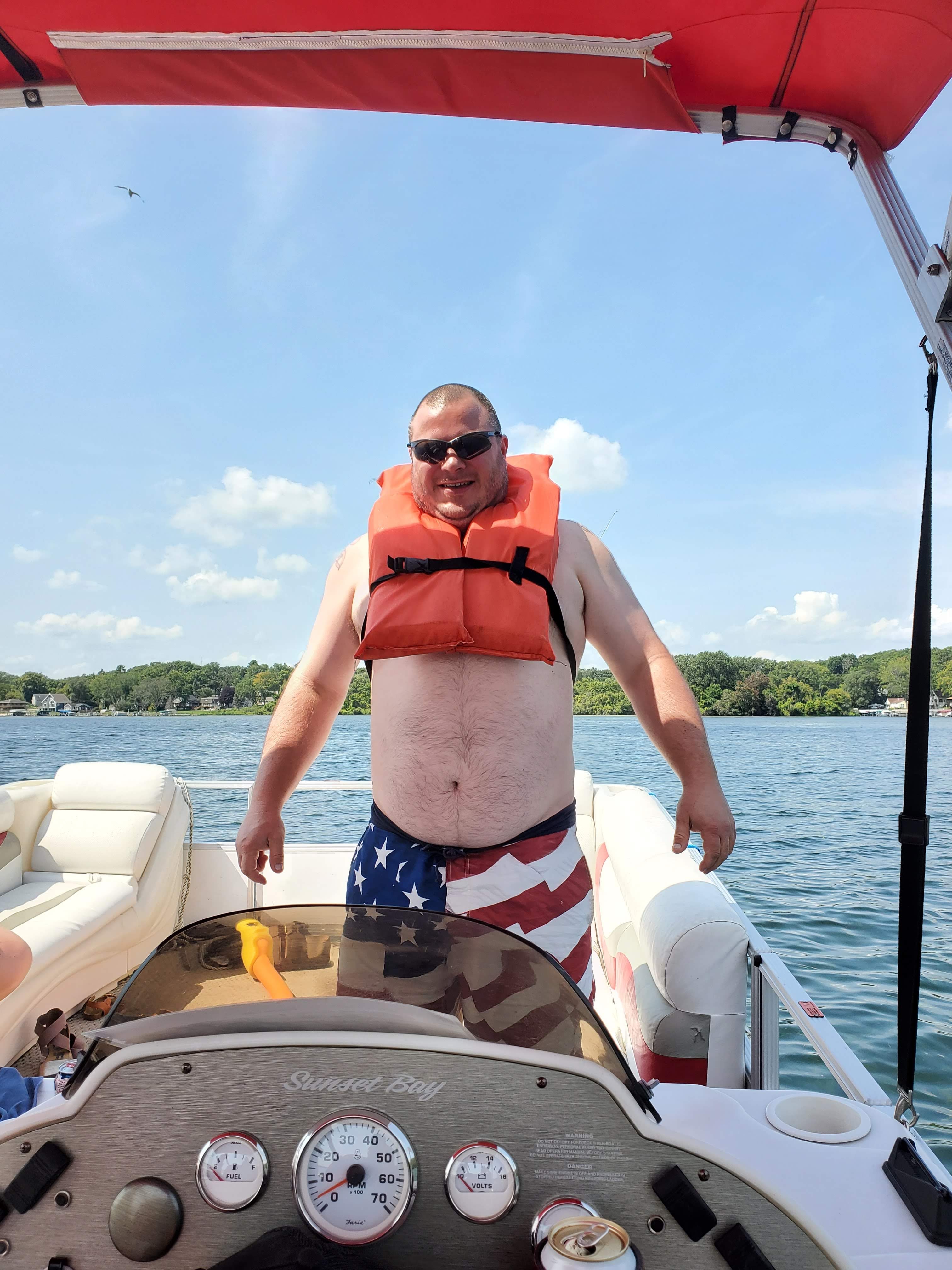 Delavan Pontoon Boat Rental photo 5