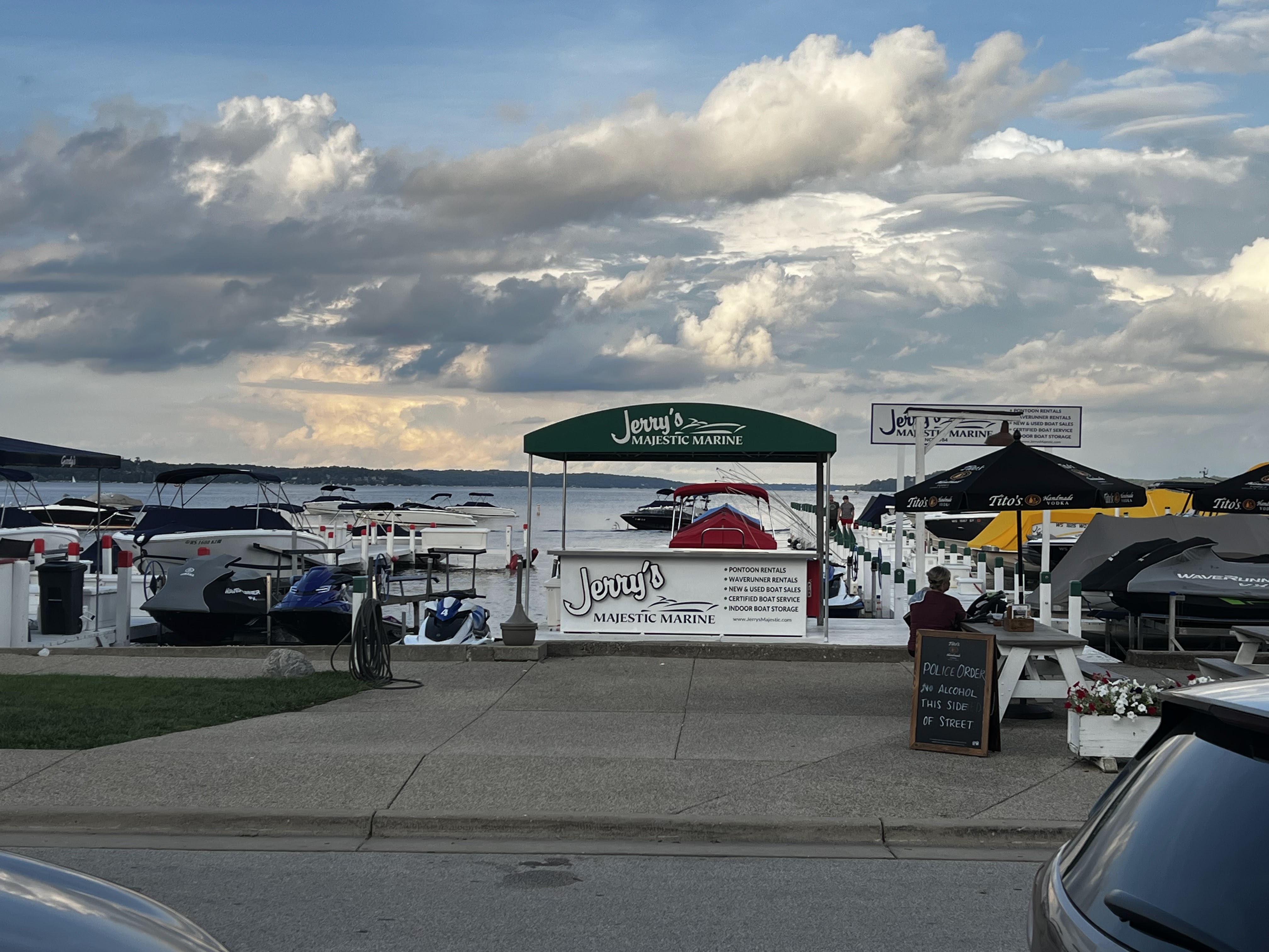 Chuck's Lakeshore Inn photo 6