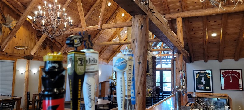 Tail Feathers Bar & Grill photo 2