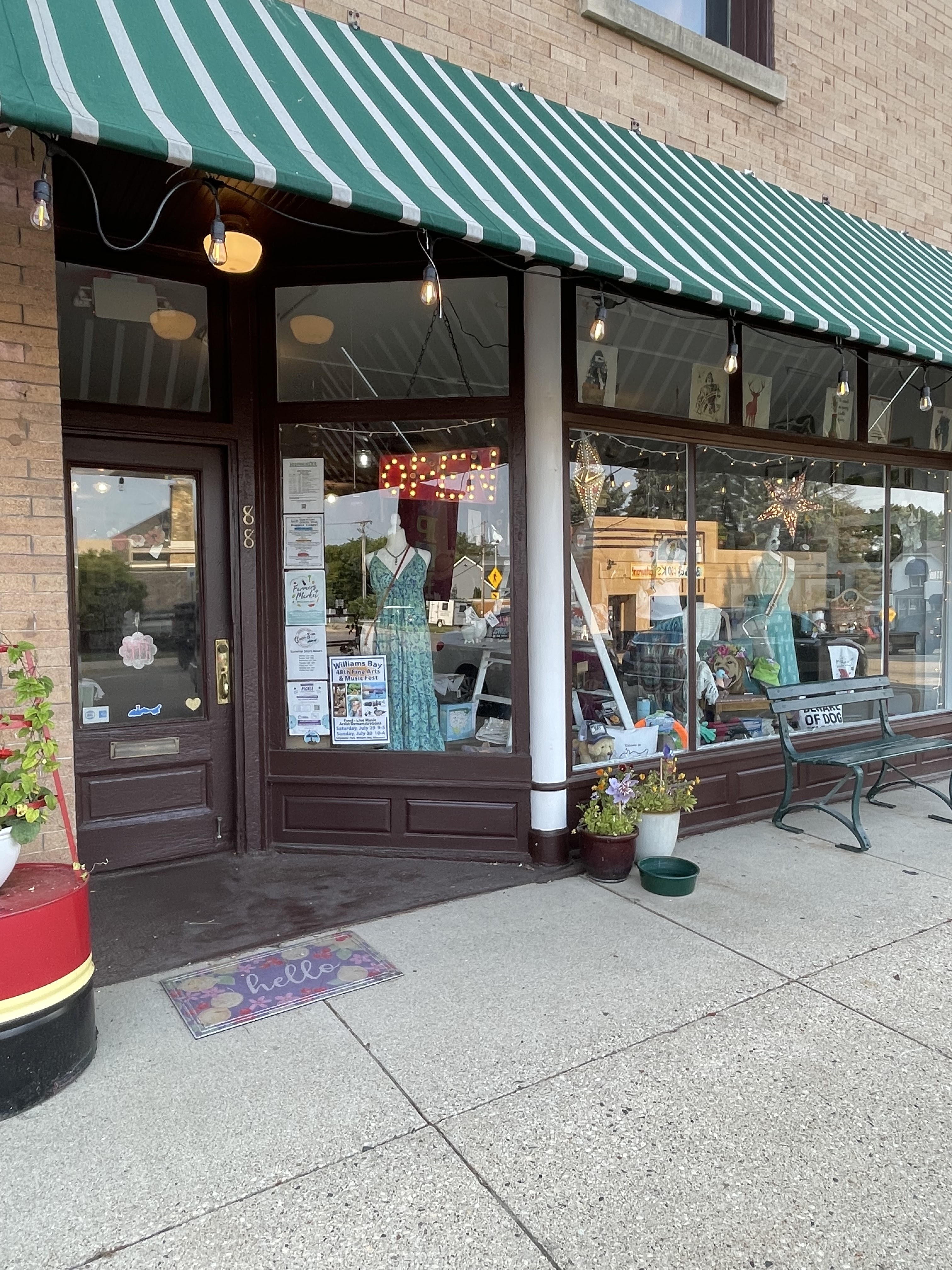 Geneva Lake General Store photo 3