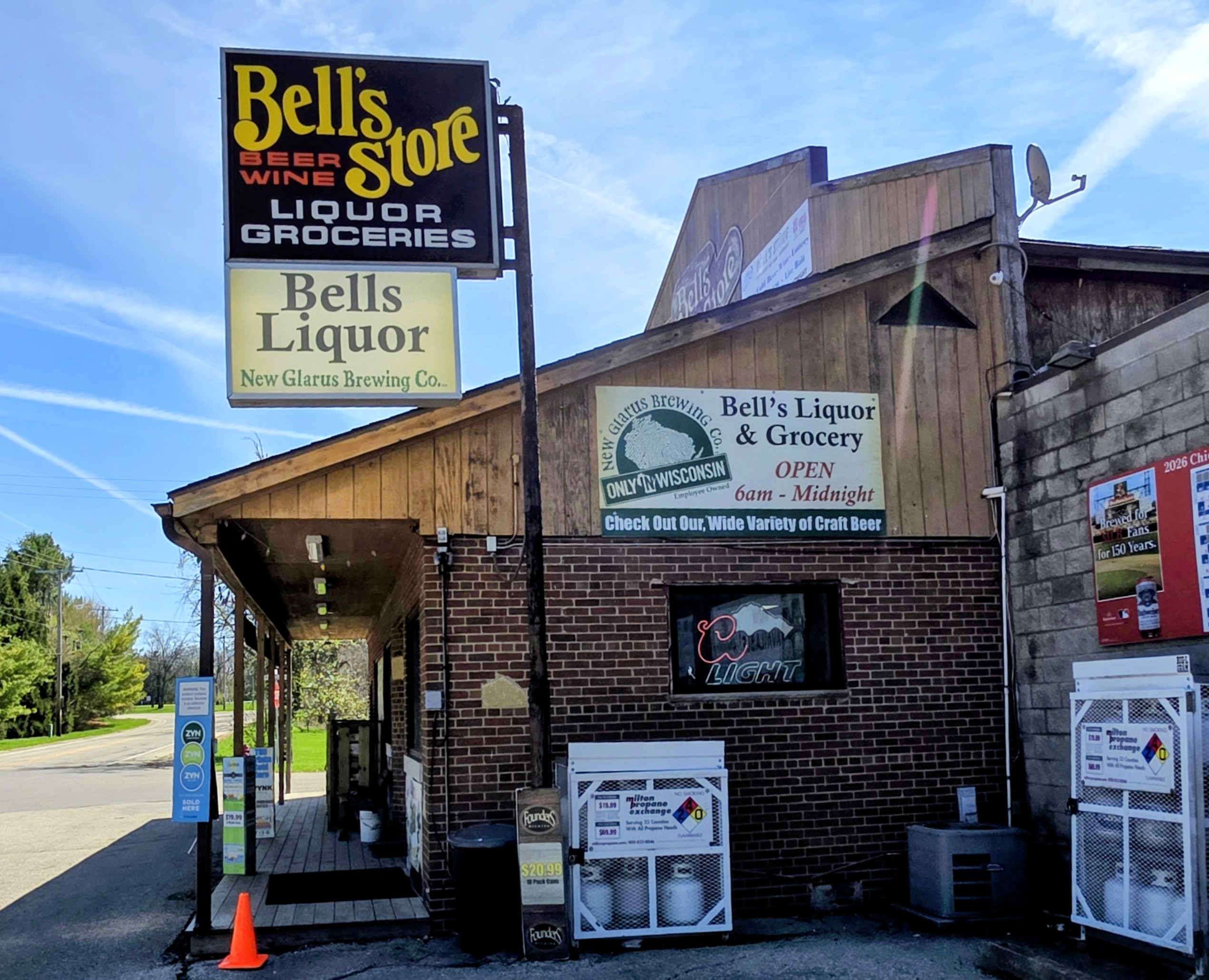 Bell's Liquor & Deli Store