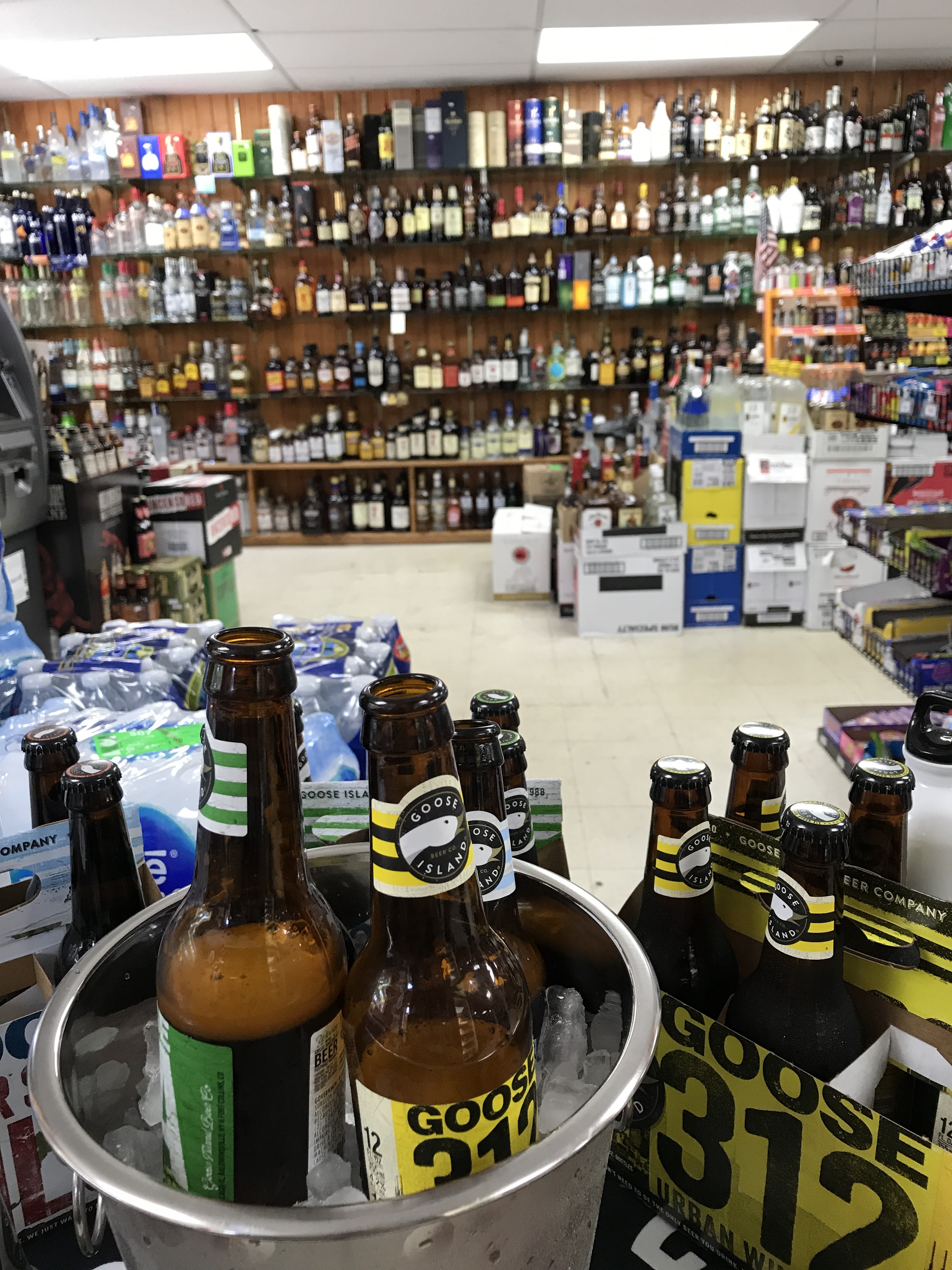 Bell's Liquor & Deli Store photo 4
