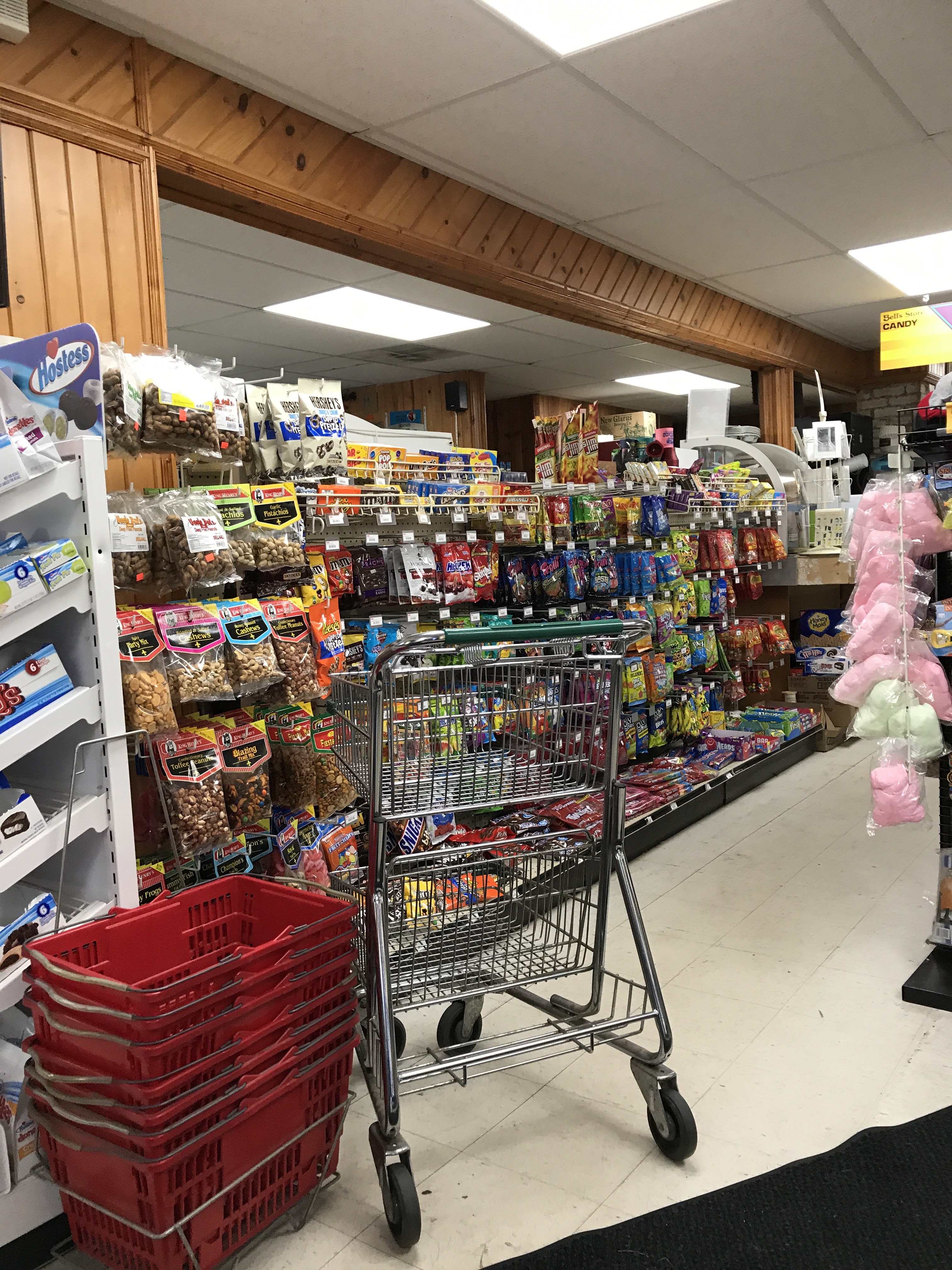 Bell's Liquor & Deli Store photo 5