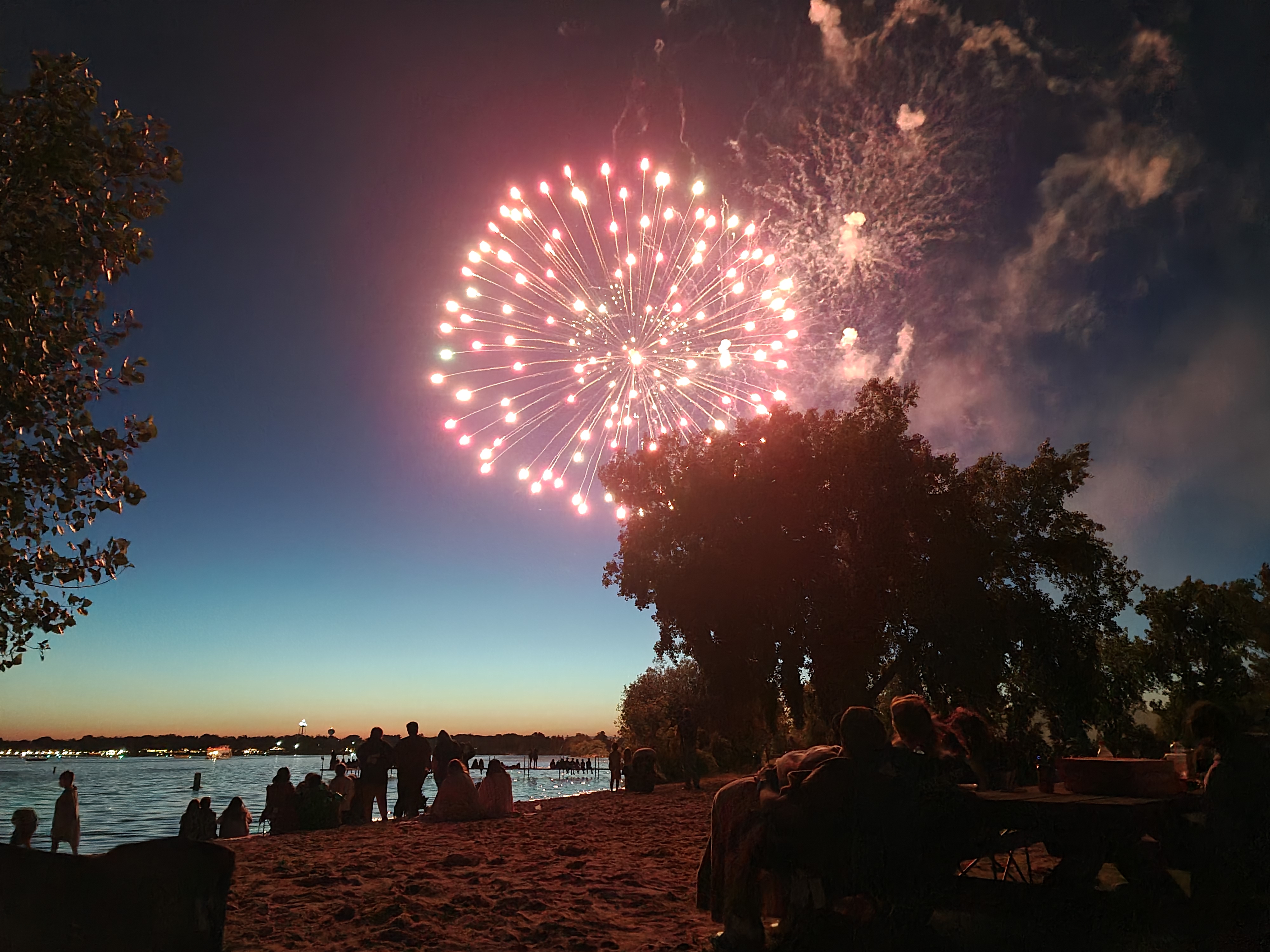 Waters Edge on Delavan Lake photo 4