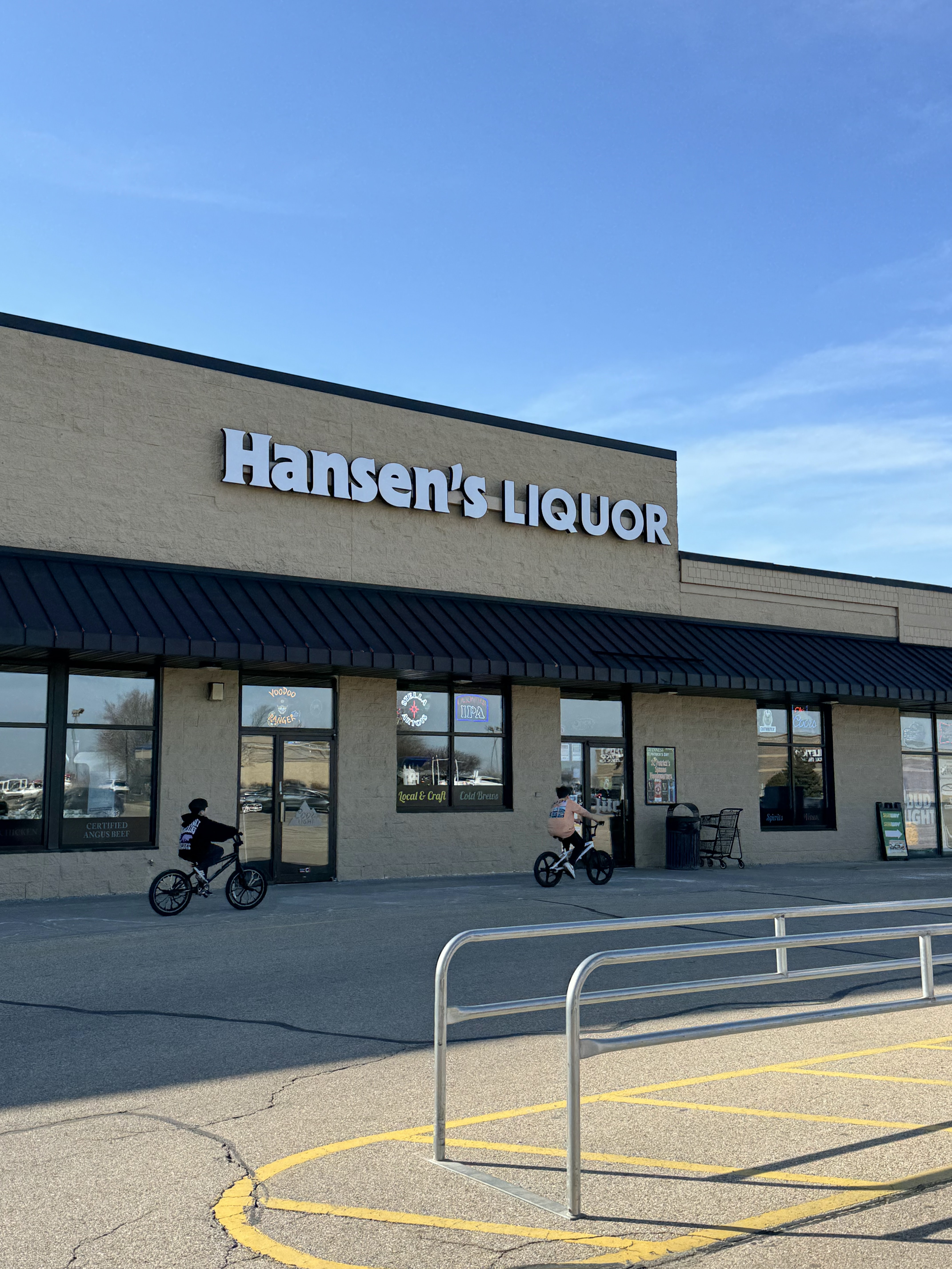 Hansen's IGA Market Liquor