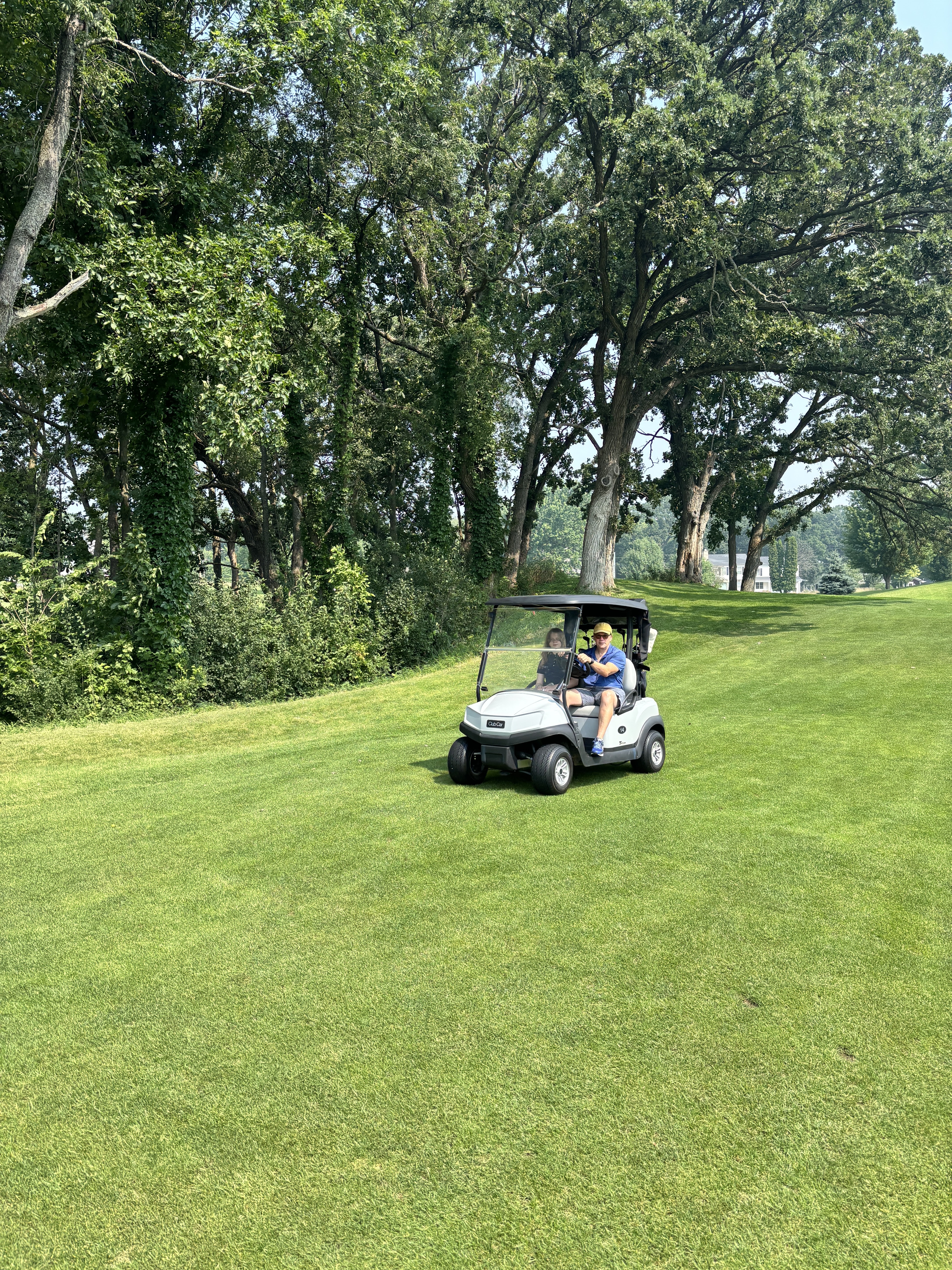 Country Club Estates Golf Course photo 2