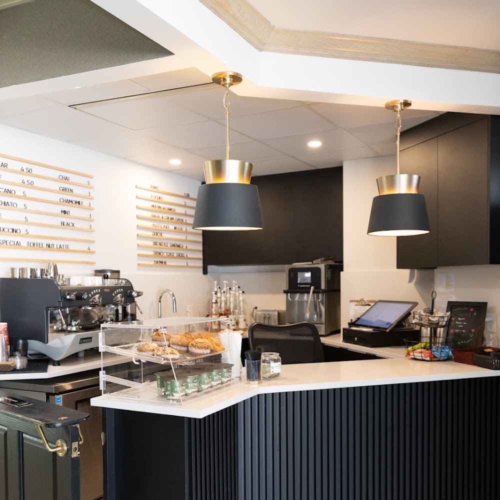 The Lake House Café