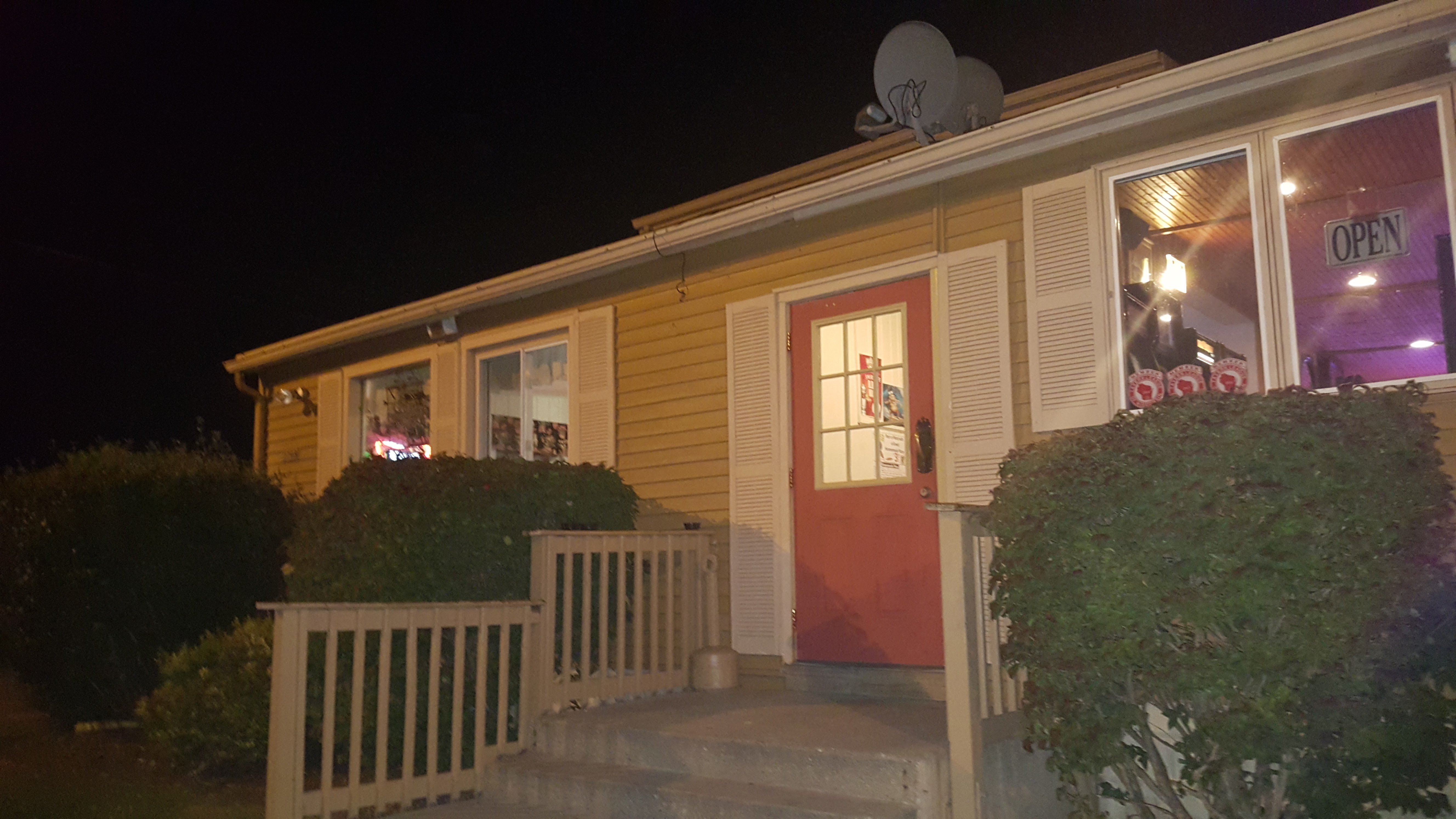 Jackson's Hole Bar & Grill photo 5