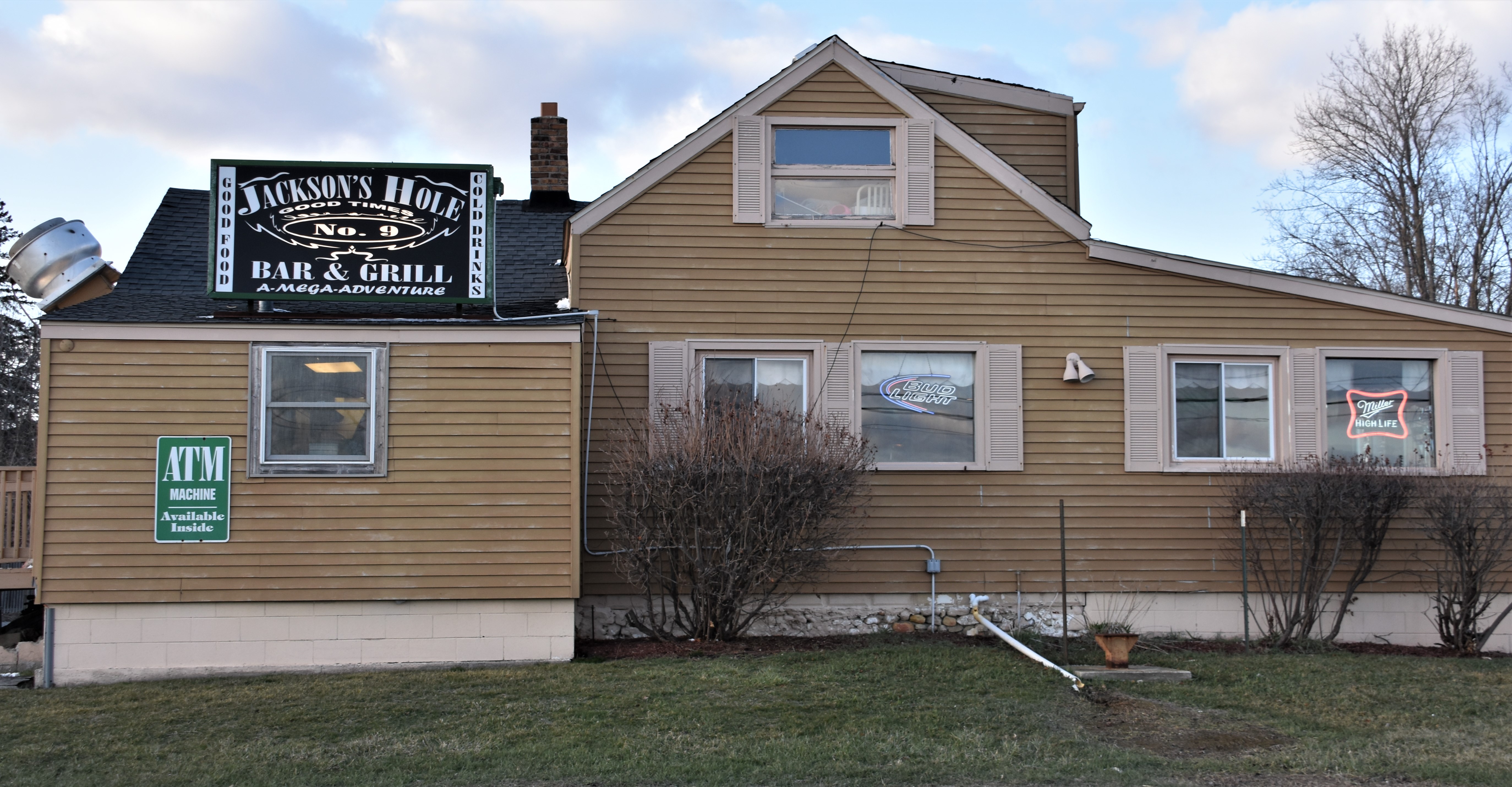 Jackson's Hole Bar & Grill photo 6