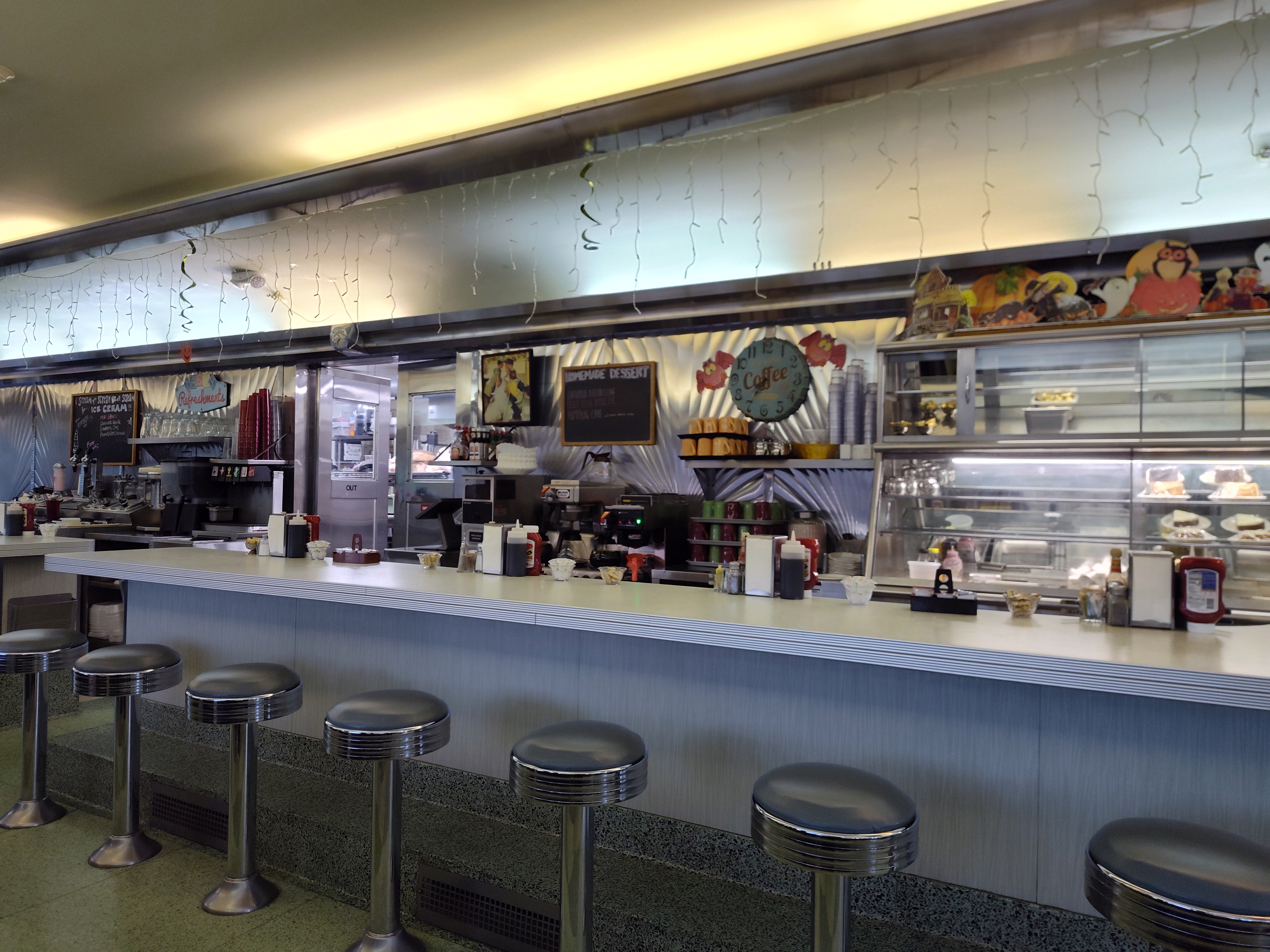 Joni's Diner photo 6